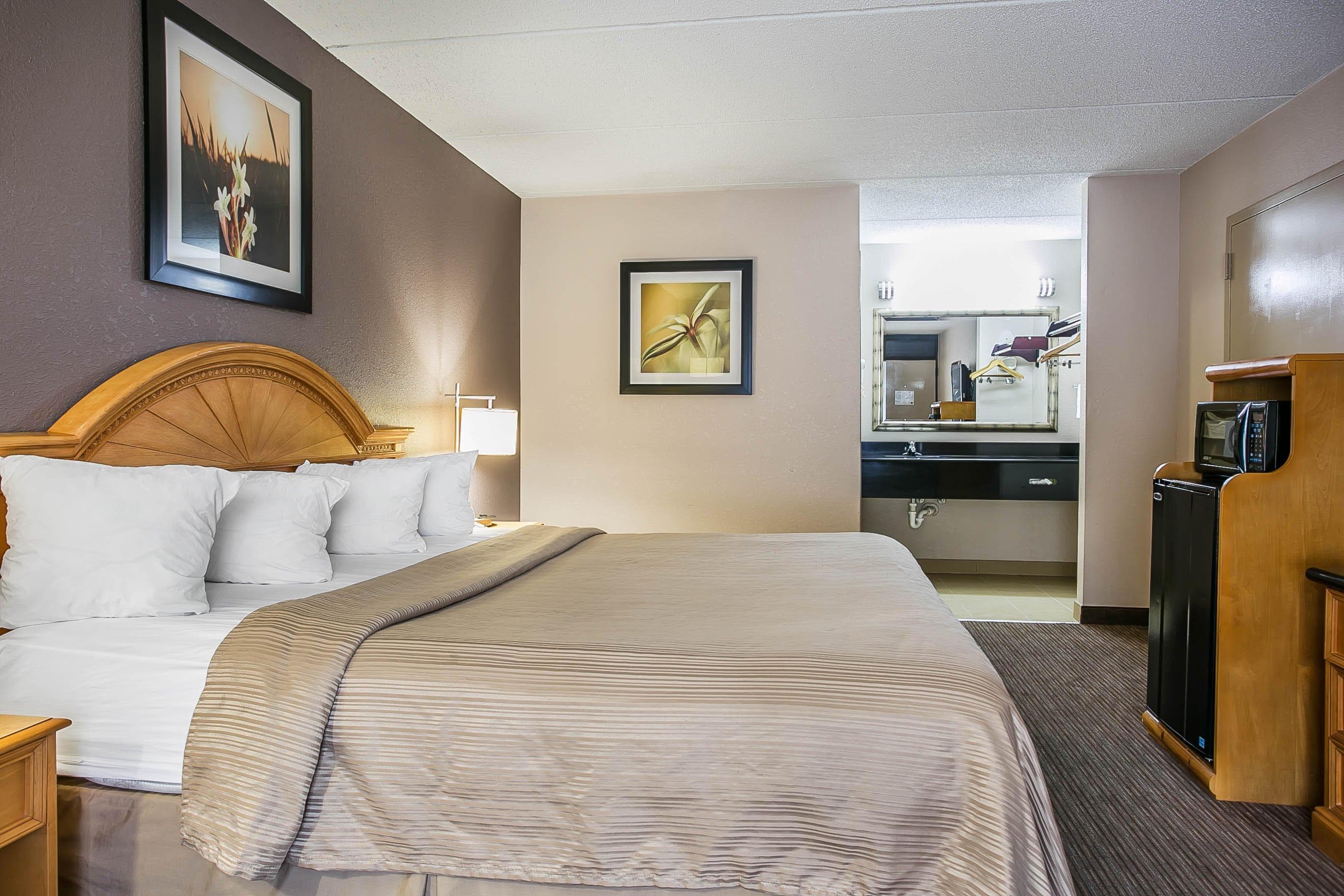 Quality Inn Hartsville - Image 3