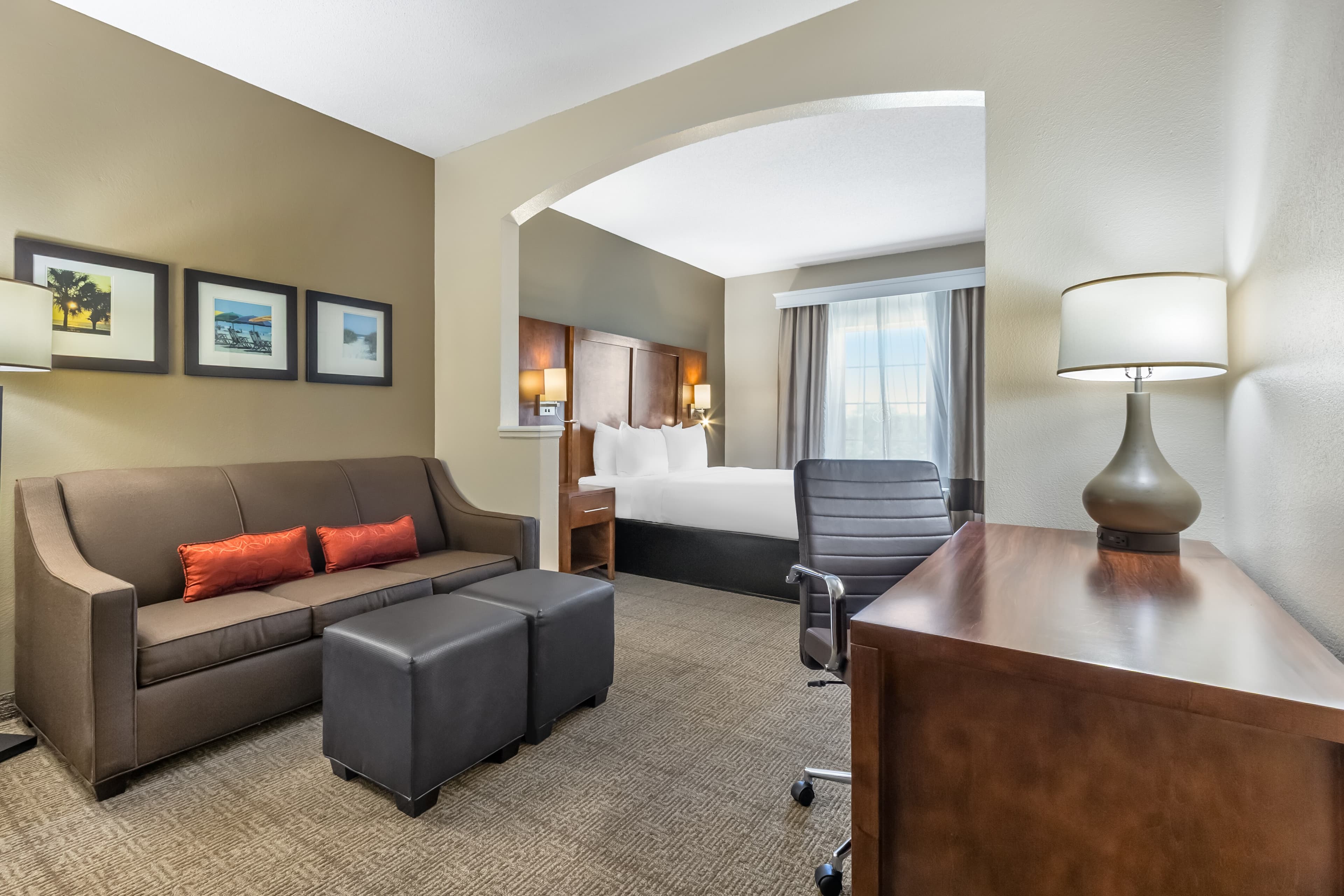 Comfort Suites Myrtle Beach Central - Image 2