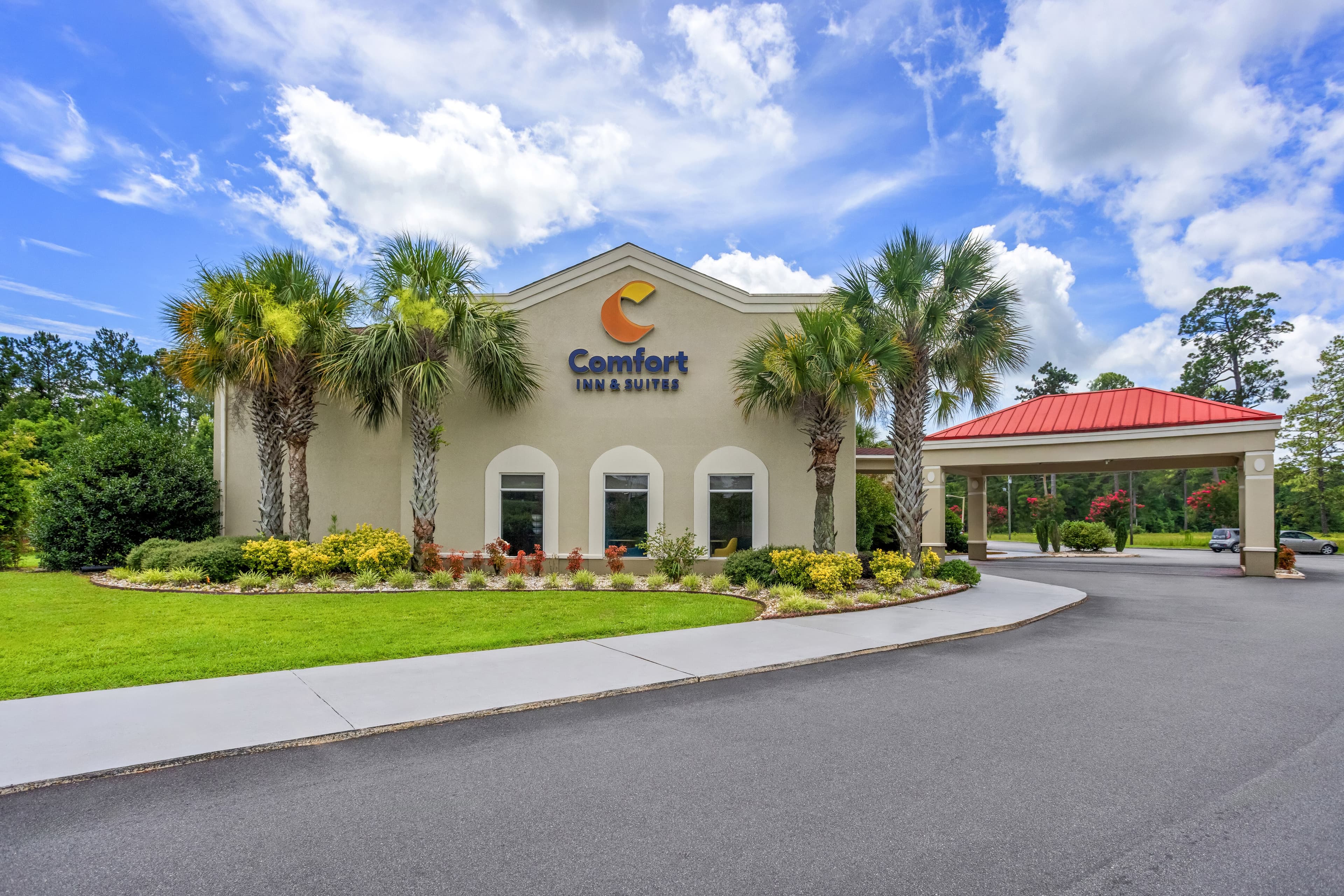 Comfort Inn & Suites Walterboro I-95 - Image 1
