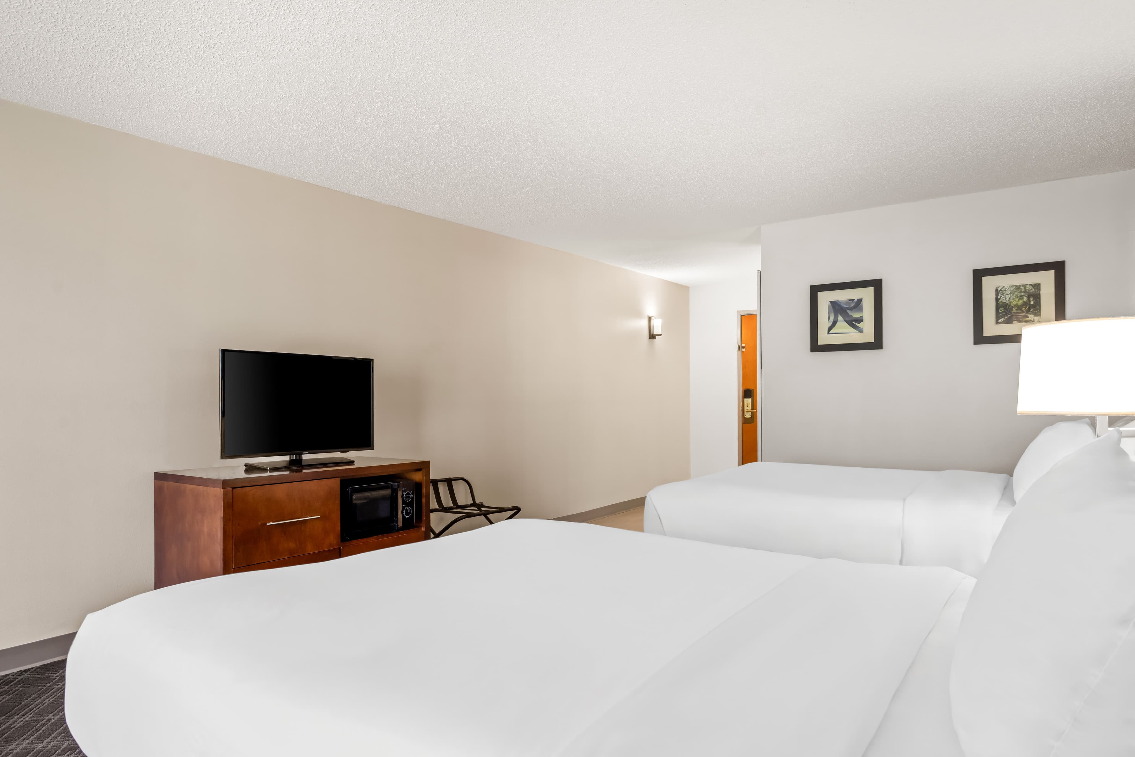 Comfort Inn & Suites Walterboro I-95 — 12
