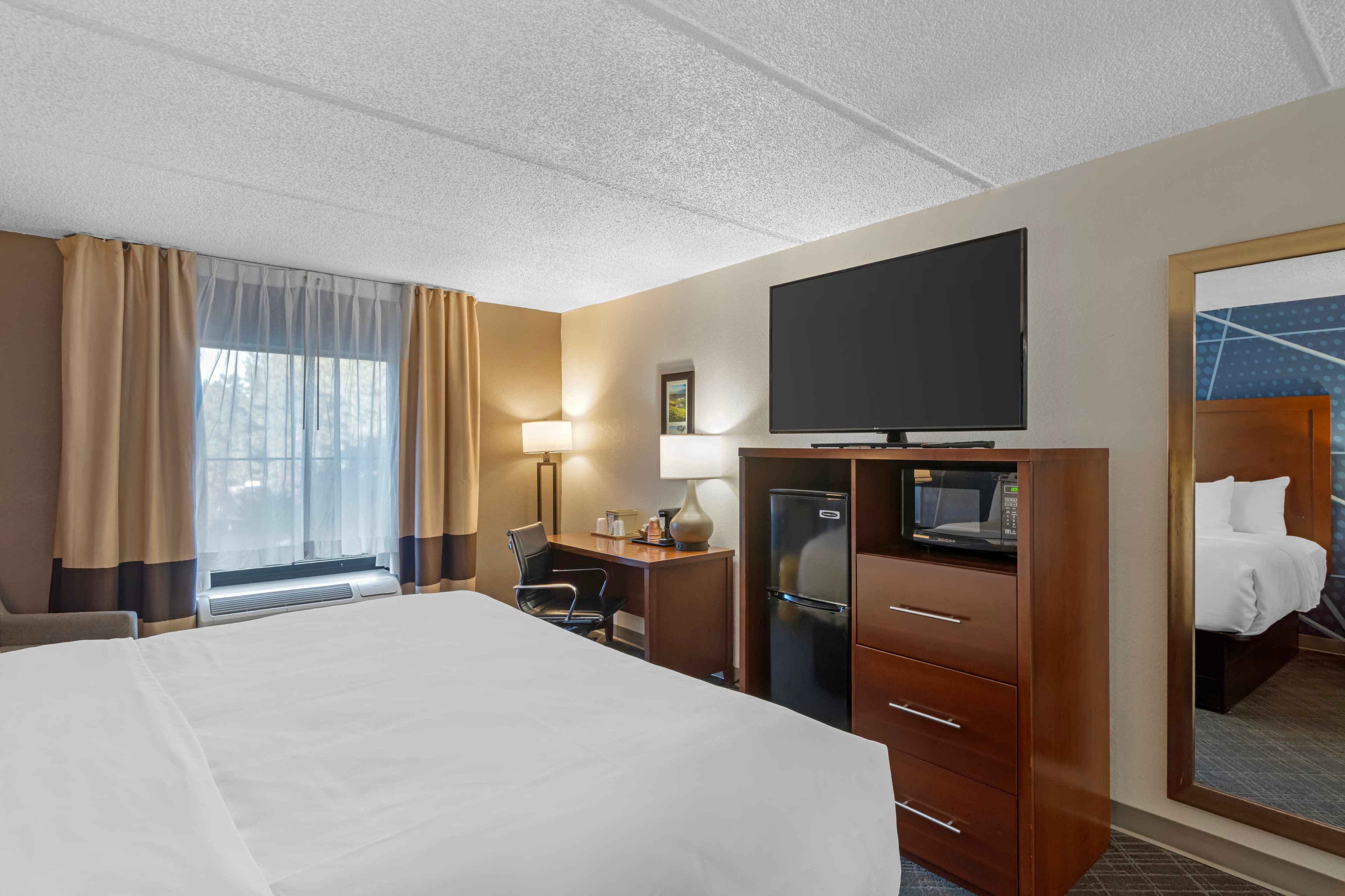 Comfort Inn & Suites Spartanburg North — 11