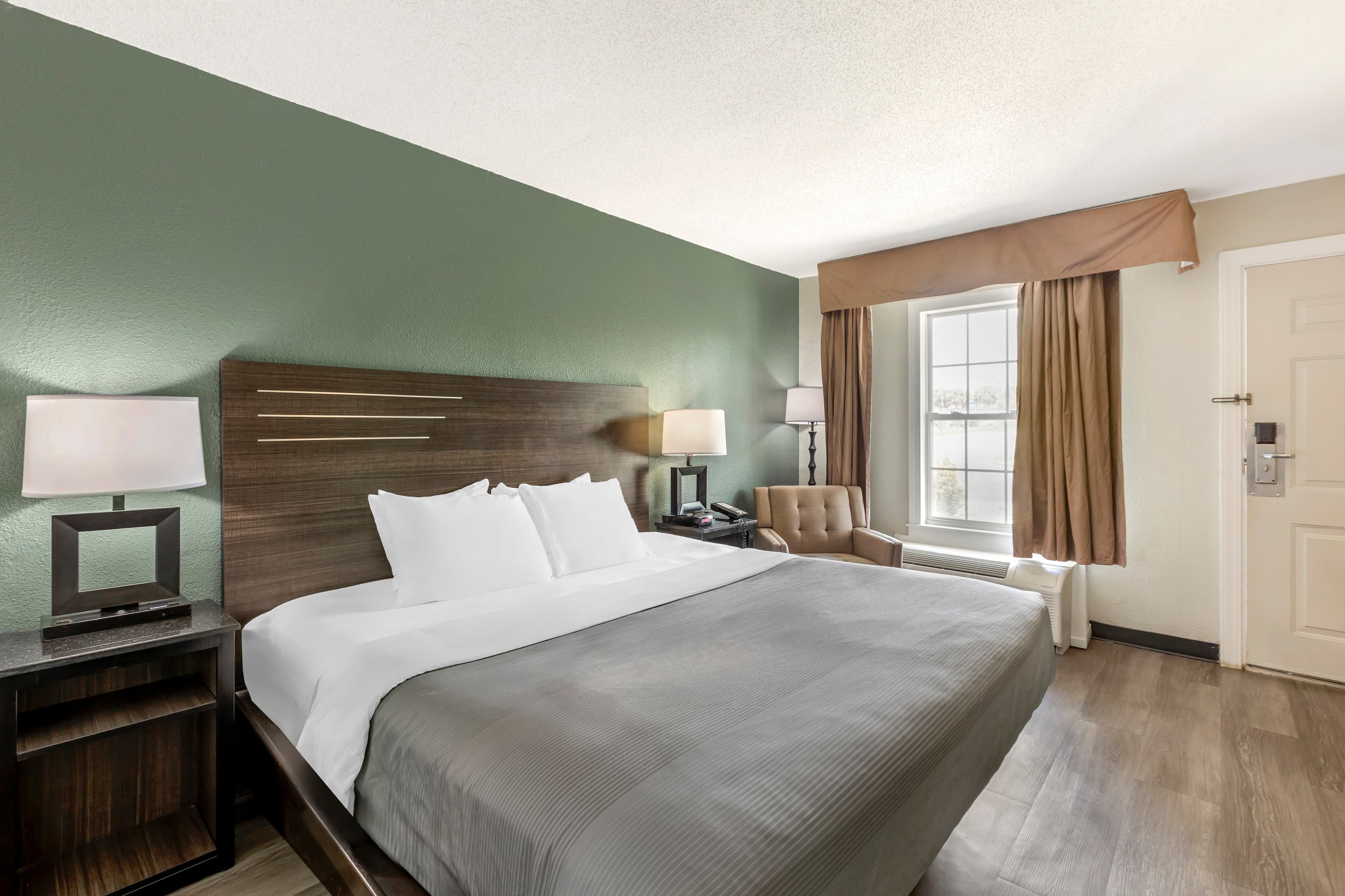 Quality Inn & Suites Santee I-95 — 8