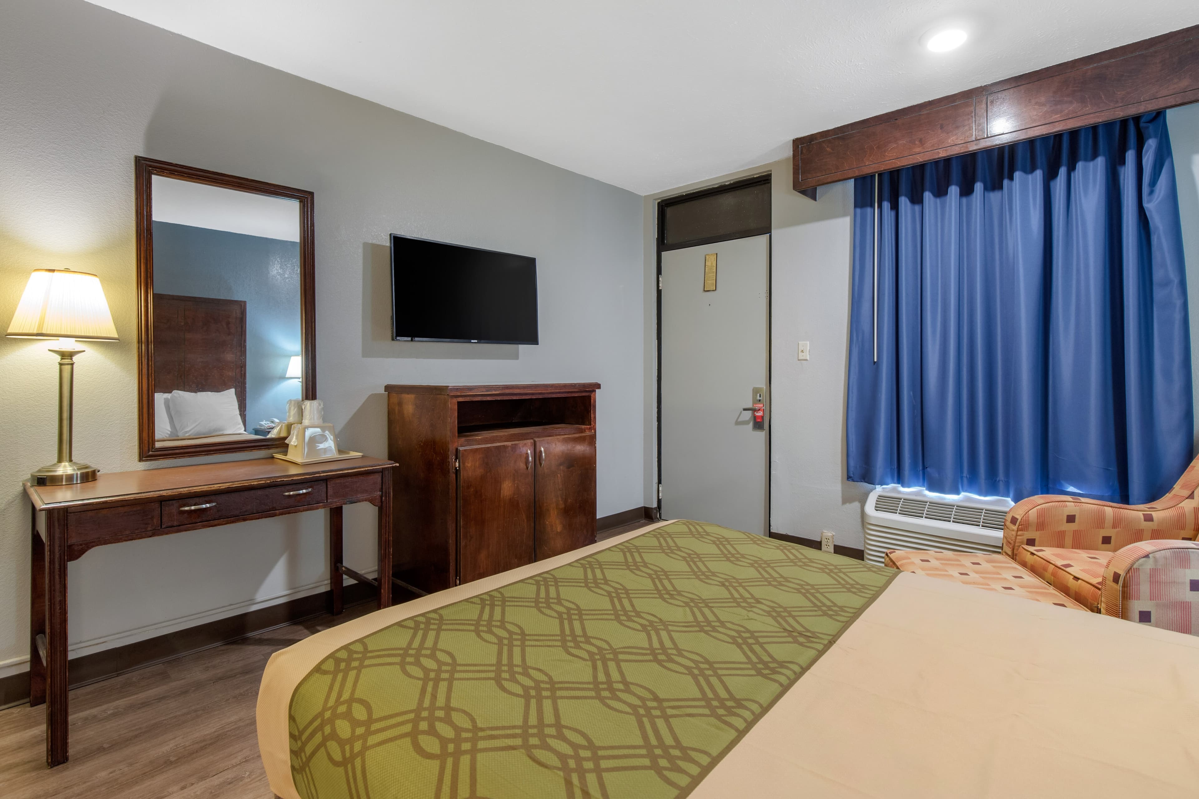 Econo Lodge Aiken Central — 13