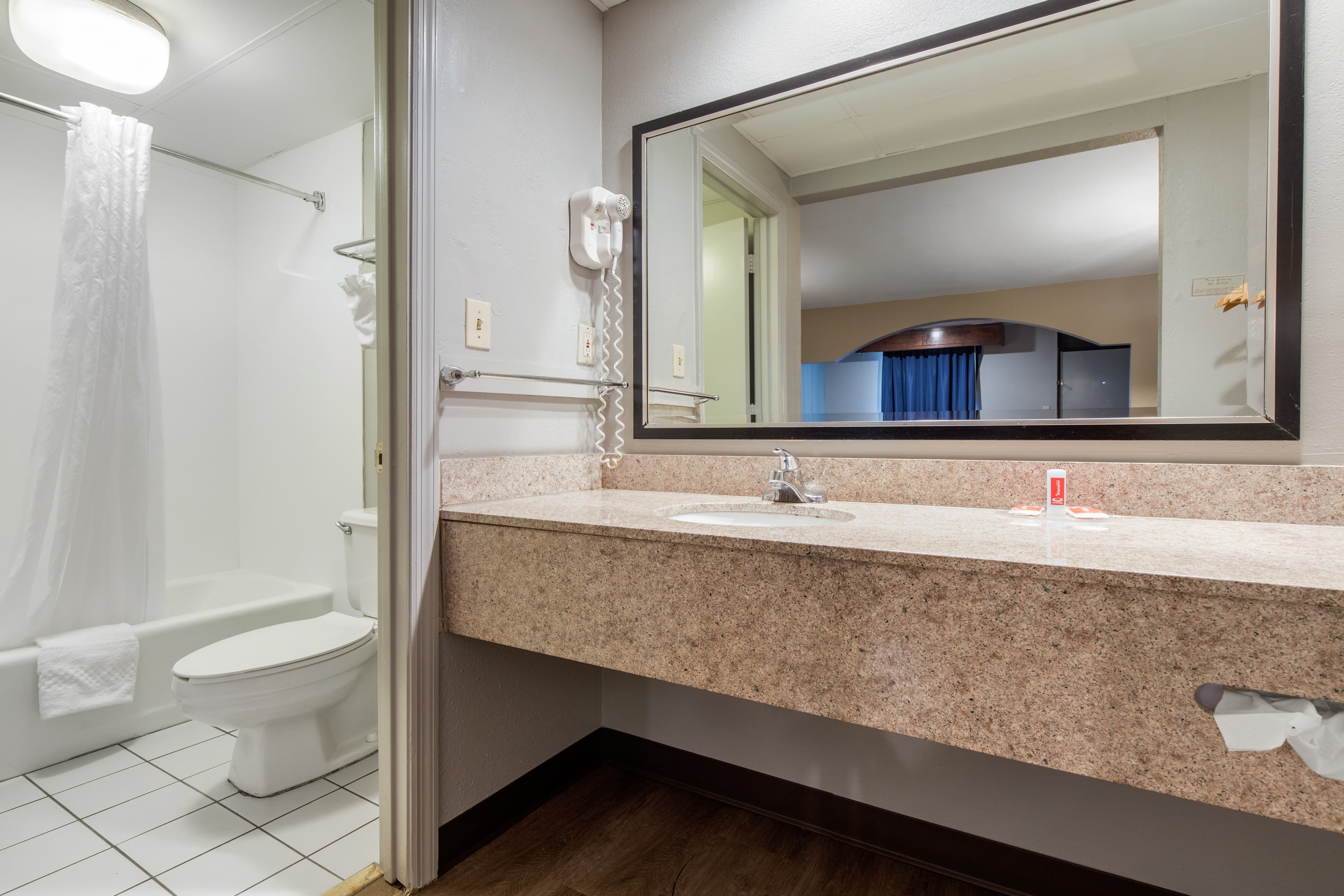 Econo Lodge Aiken Central - Image 5
