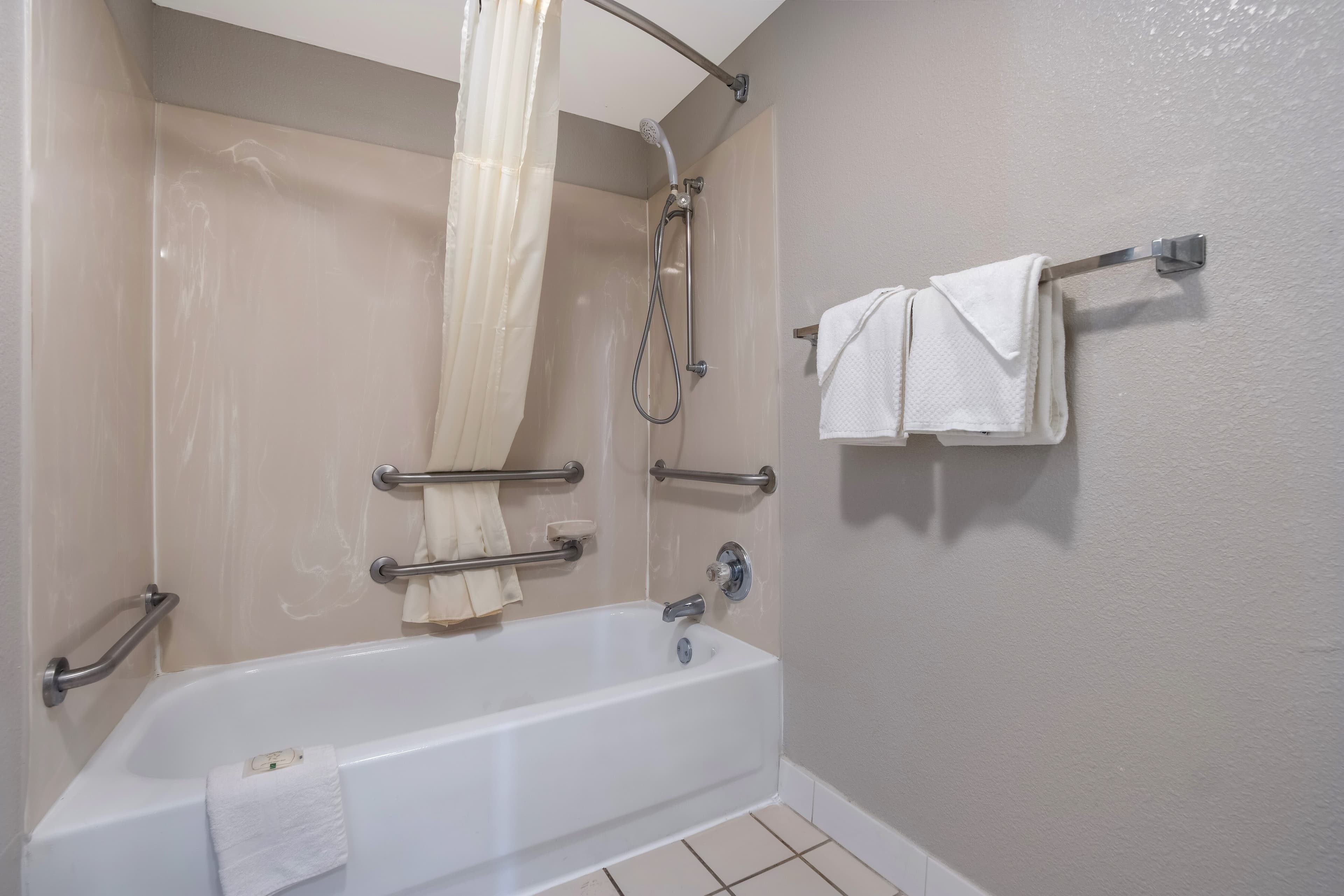 Quality Inn Fort Jackson — 6