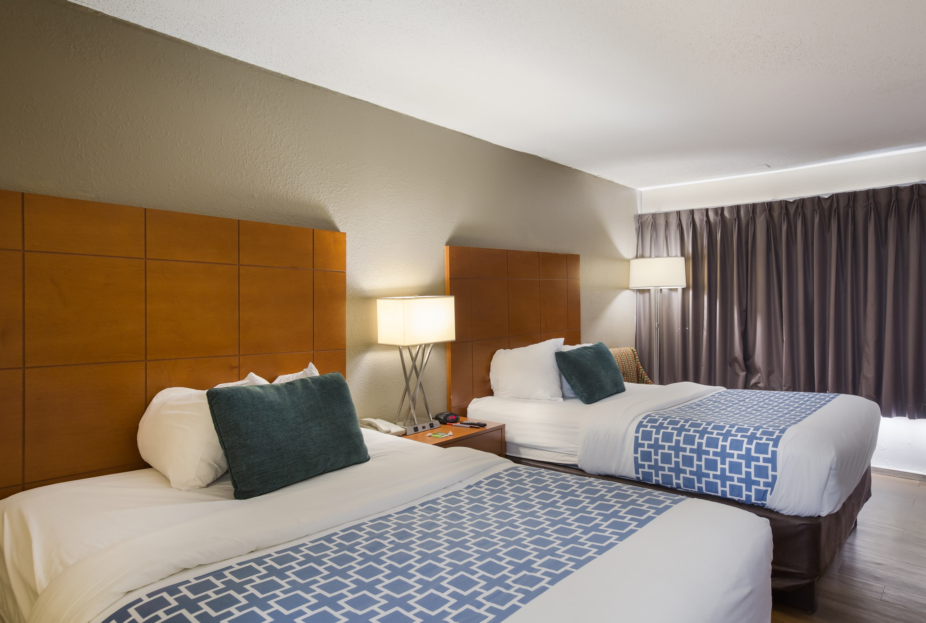 Econo Lodge Inn & Suites Hardeeville-I-95 - Image 5