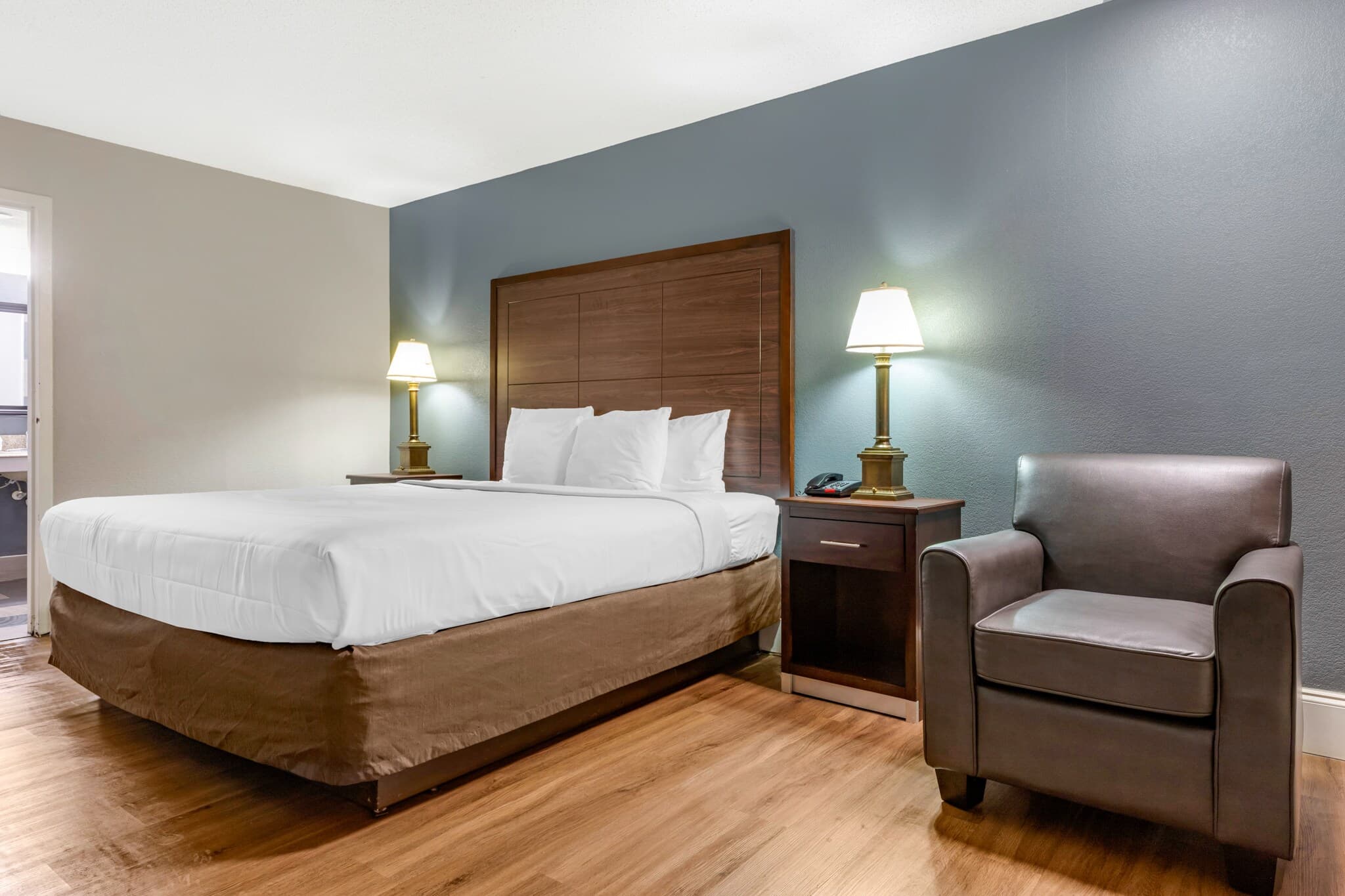 Econo Lodge Rock Hill Northeast - Image 4