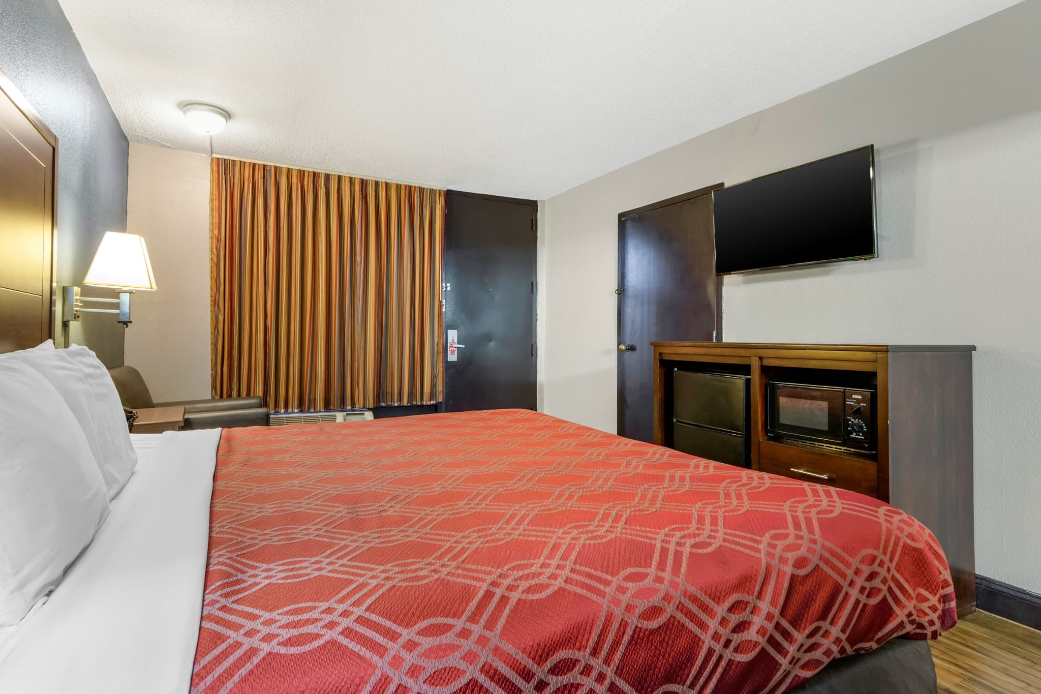 Econo Lodge Rock Hill Northeast — 11