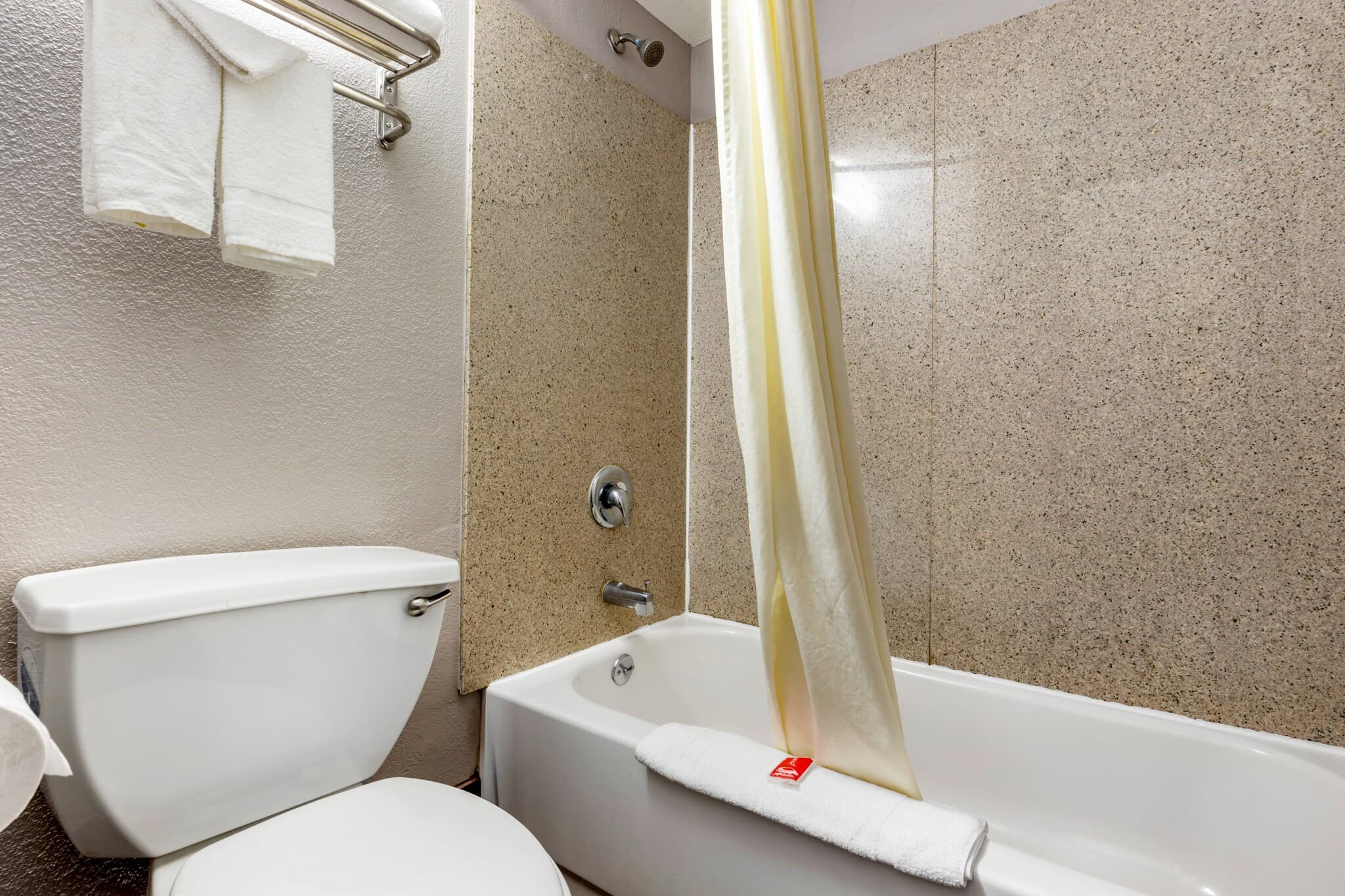Econo Lodge Rock Hill Northeast — 25