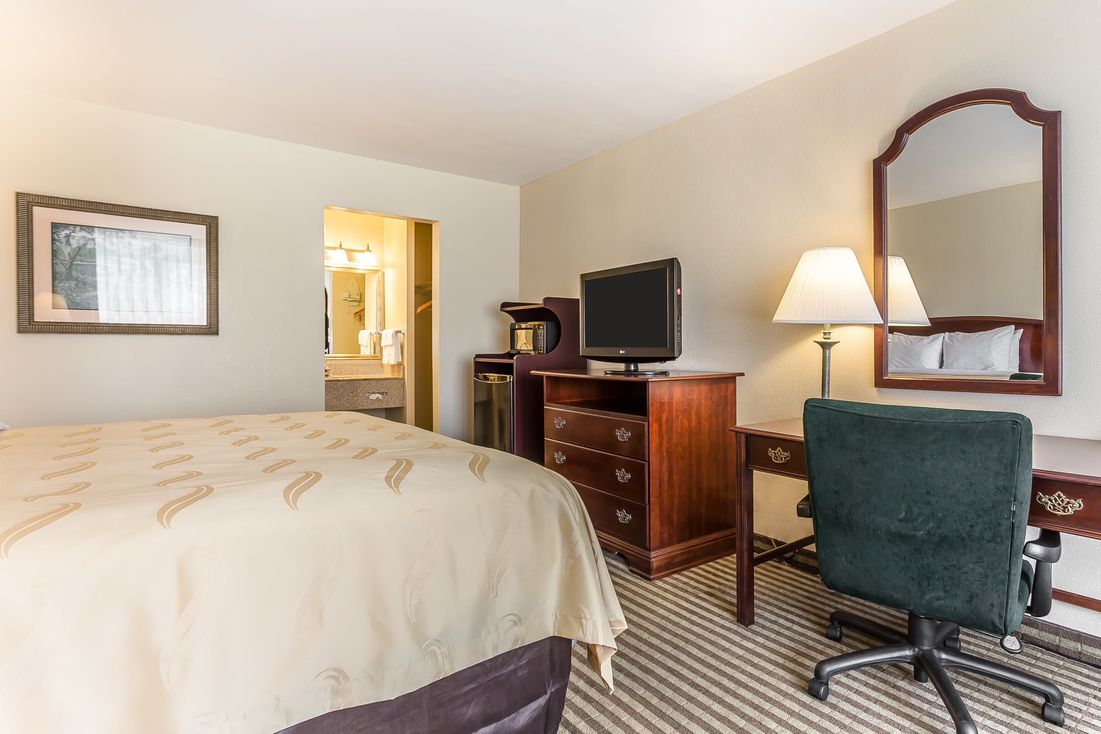 Quality Inn & Suites Georgetown - Image 3