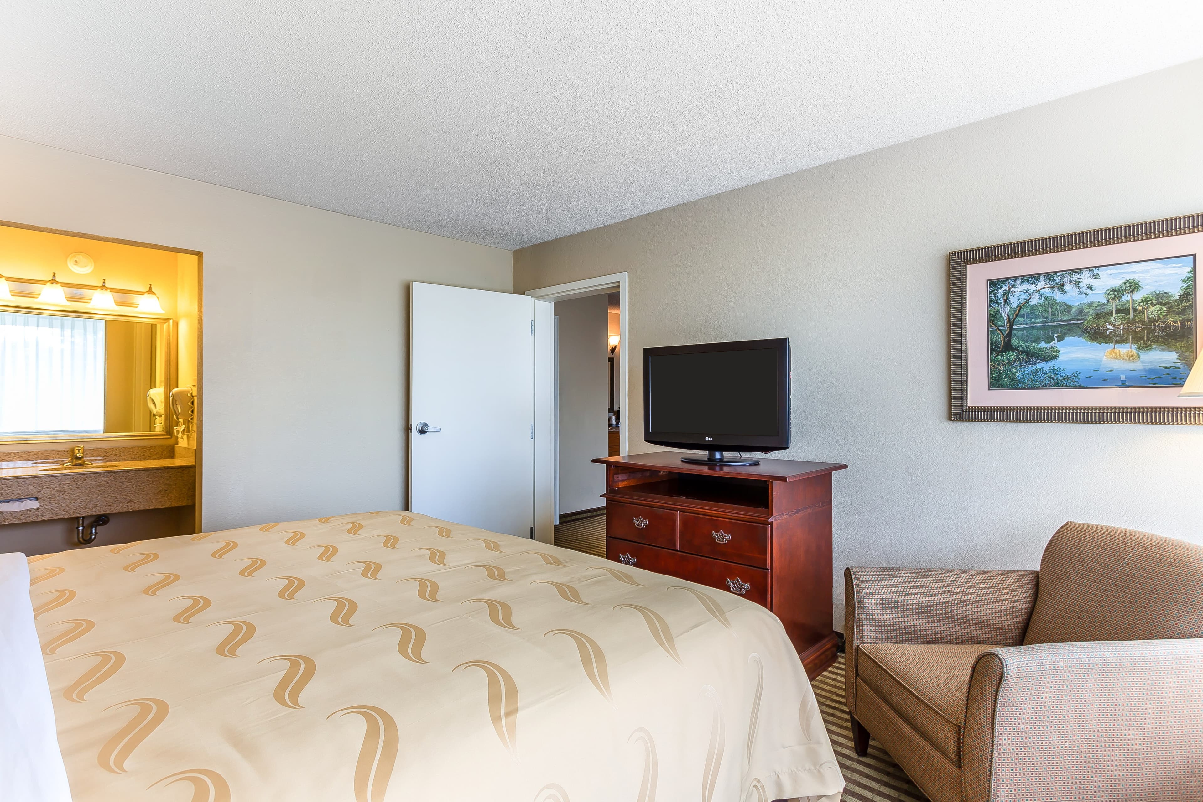 Quality Inn & Suites Georgetown — 16