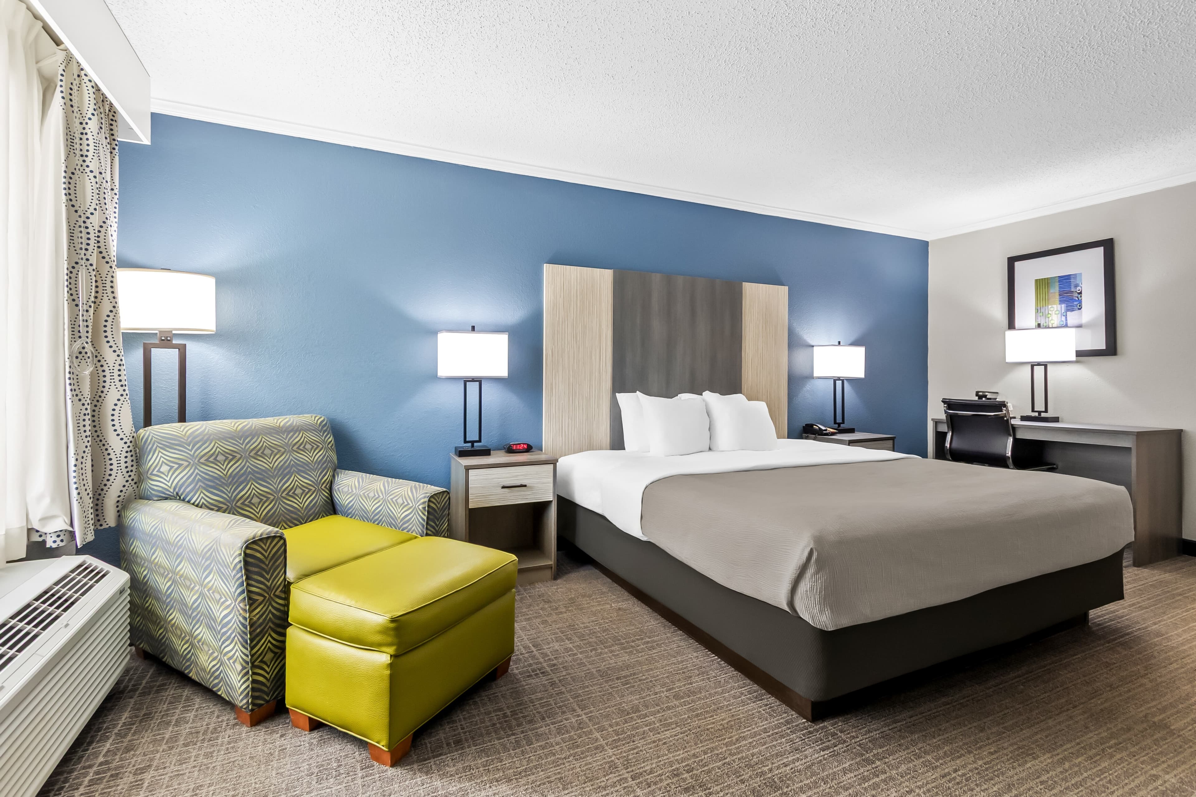 Quality Inn & Suites Florence Civic Center - Image 1