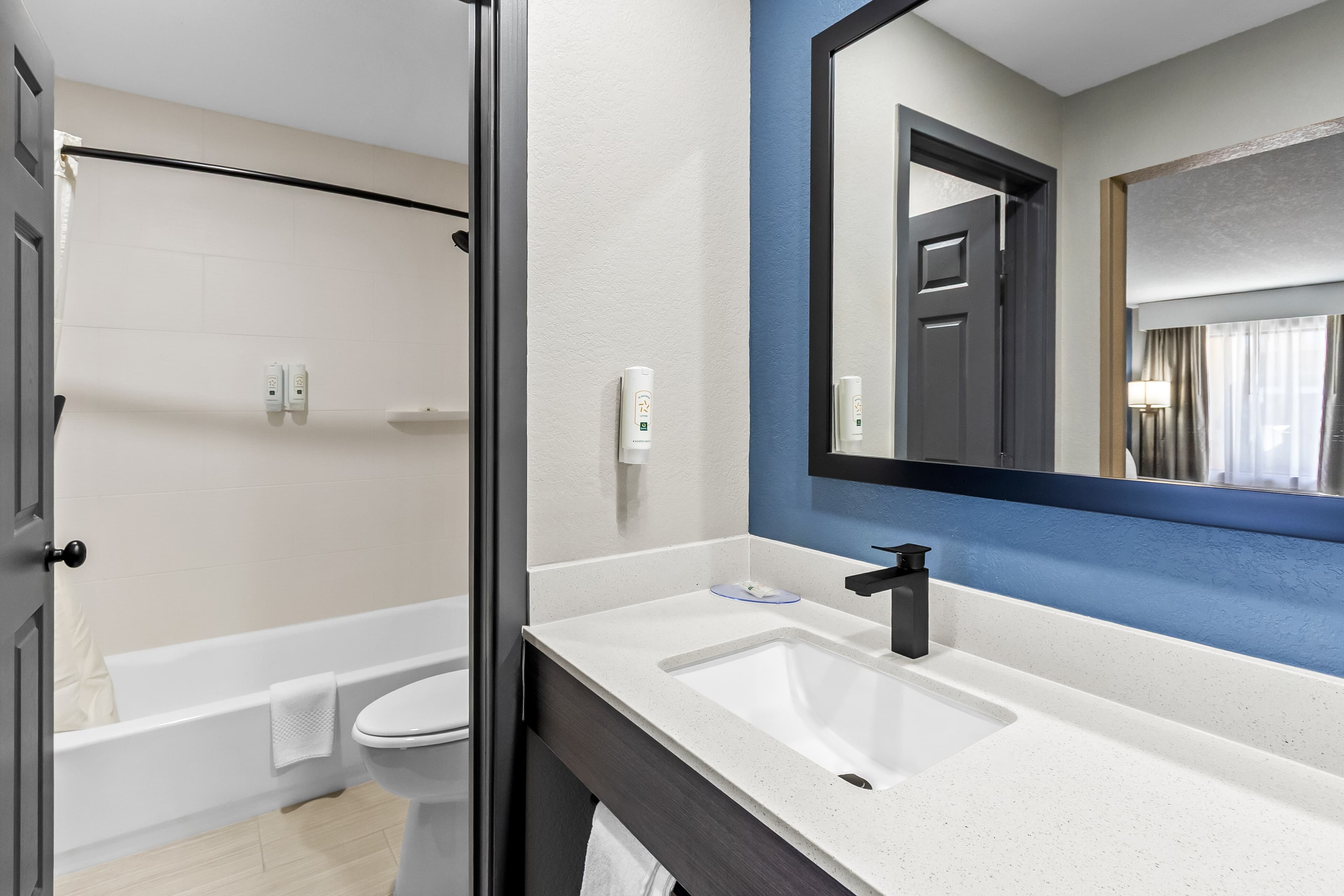 Quality Inn & Suites Florence Civic Center — 17