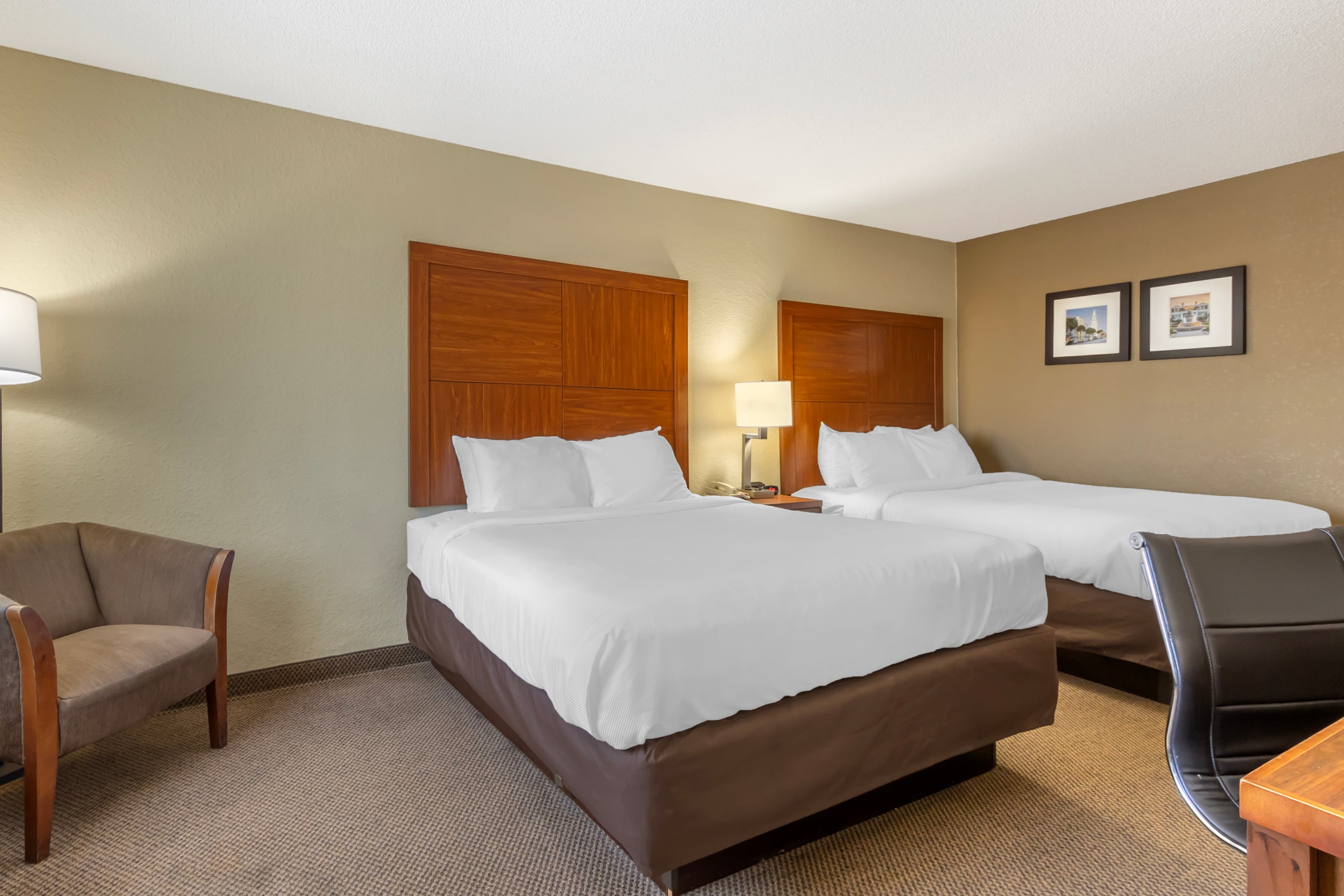 Comfort Inn & Suites Charleston Airport Convention Center — 8