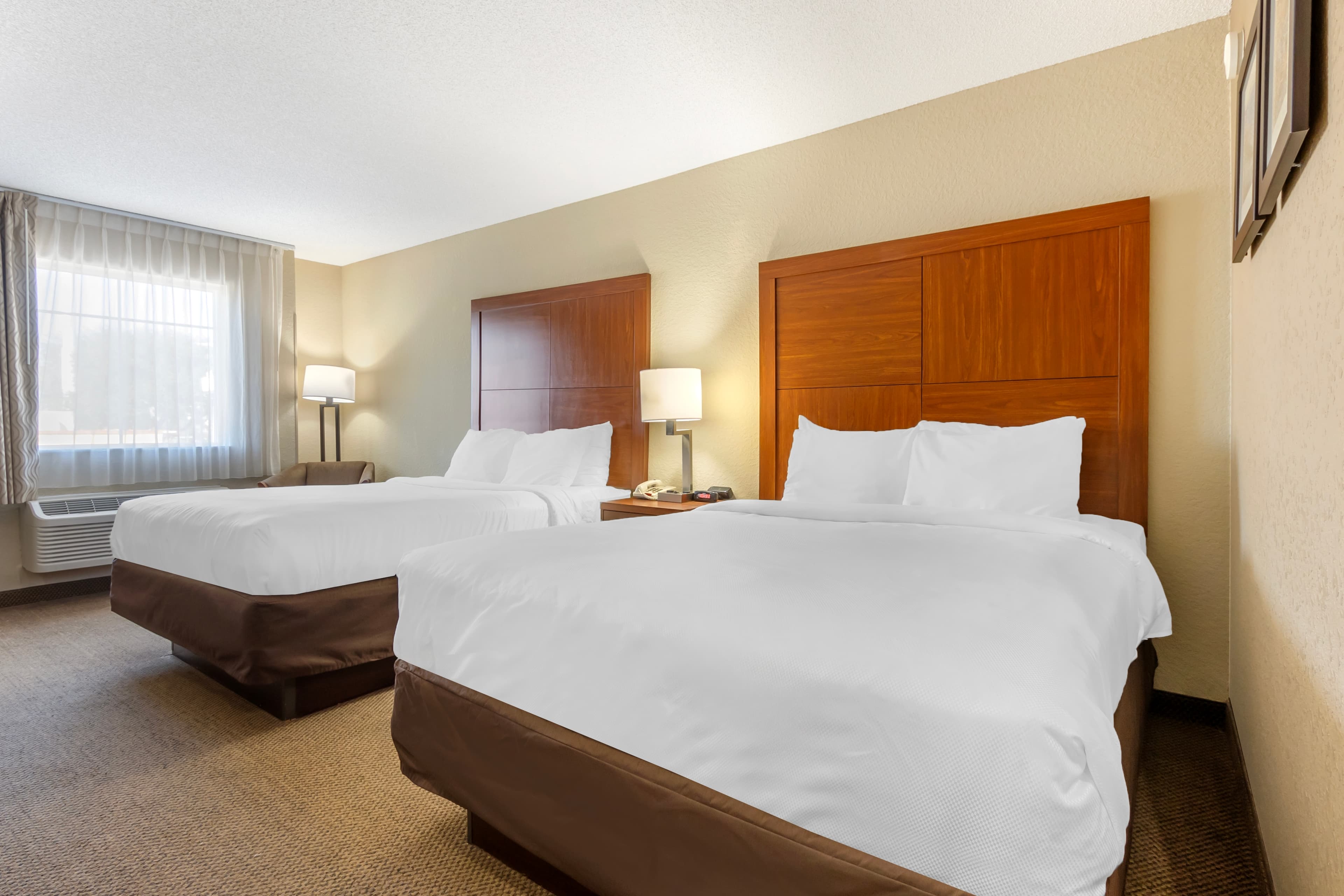 Comfort Inn & Suites Charleston Airport Convention Center — 9