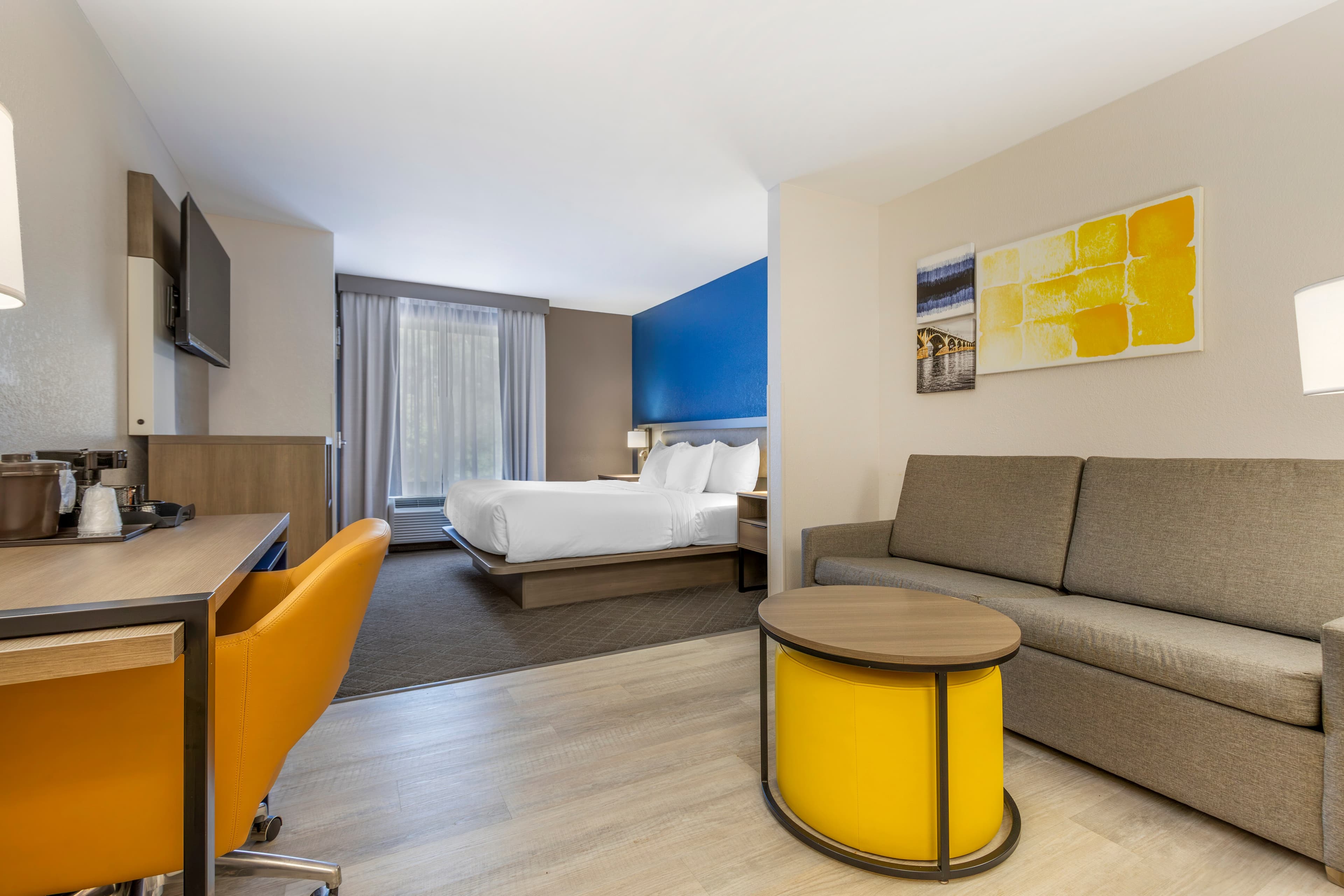 Comfort Suites Columbia Northeast - Fort Jackson - Image 1
