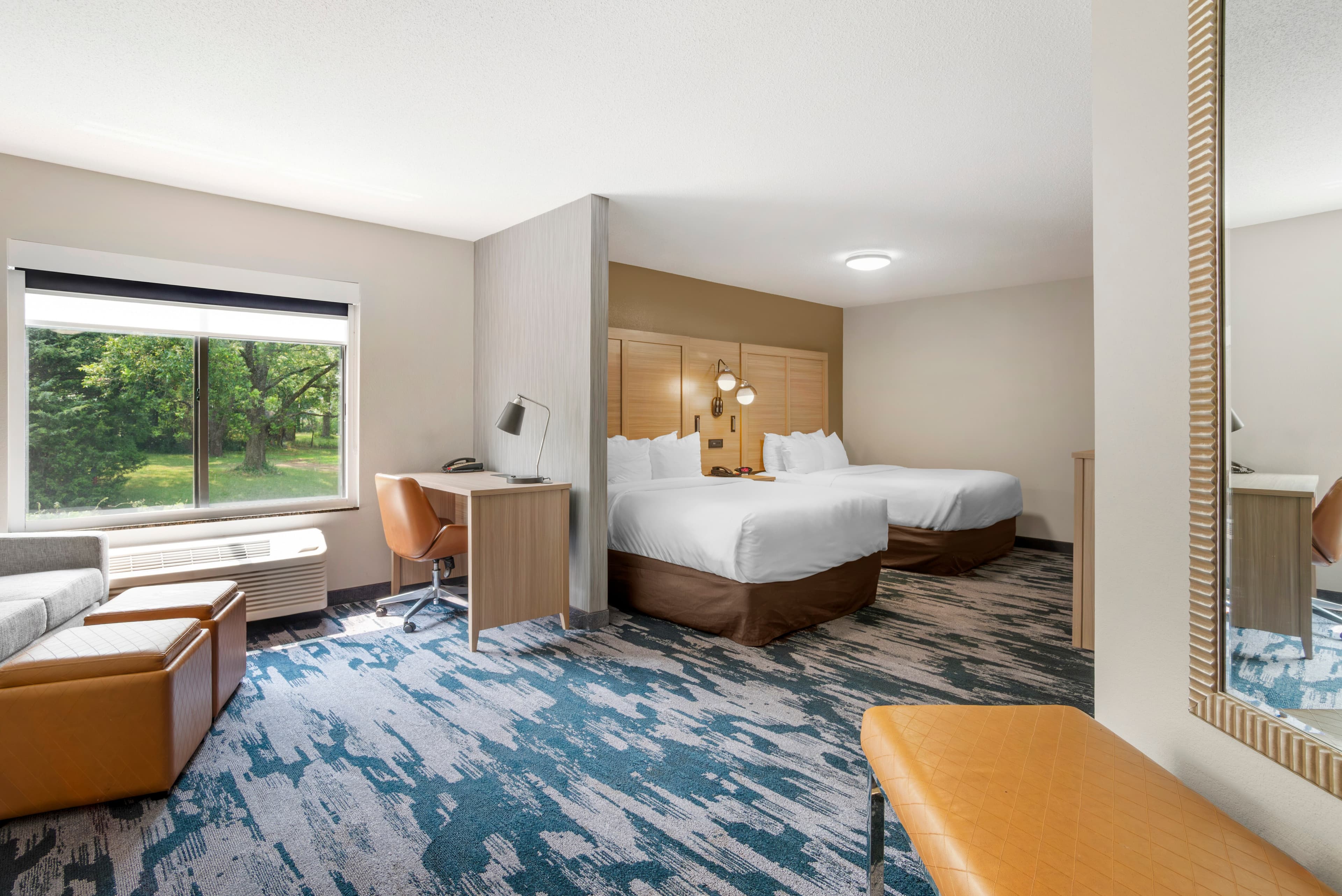 Comfort Suites At WestGate Mall - Image 1