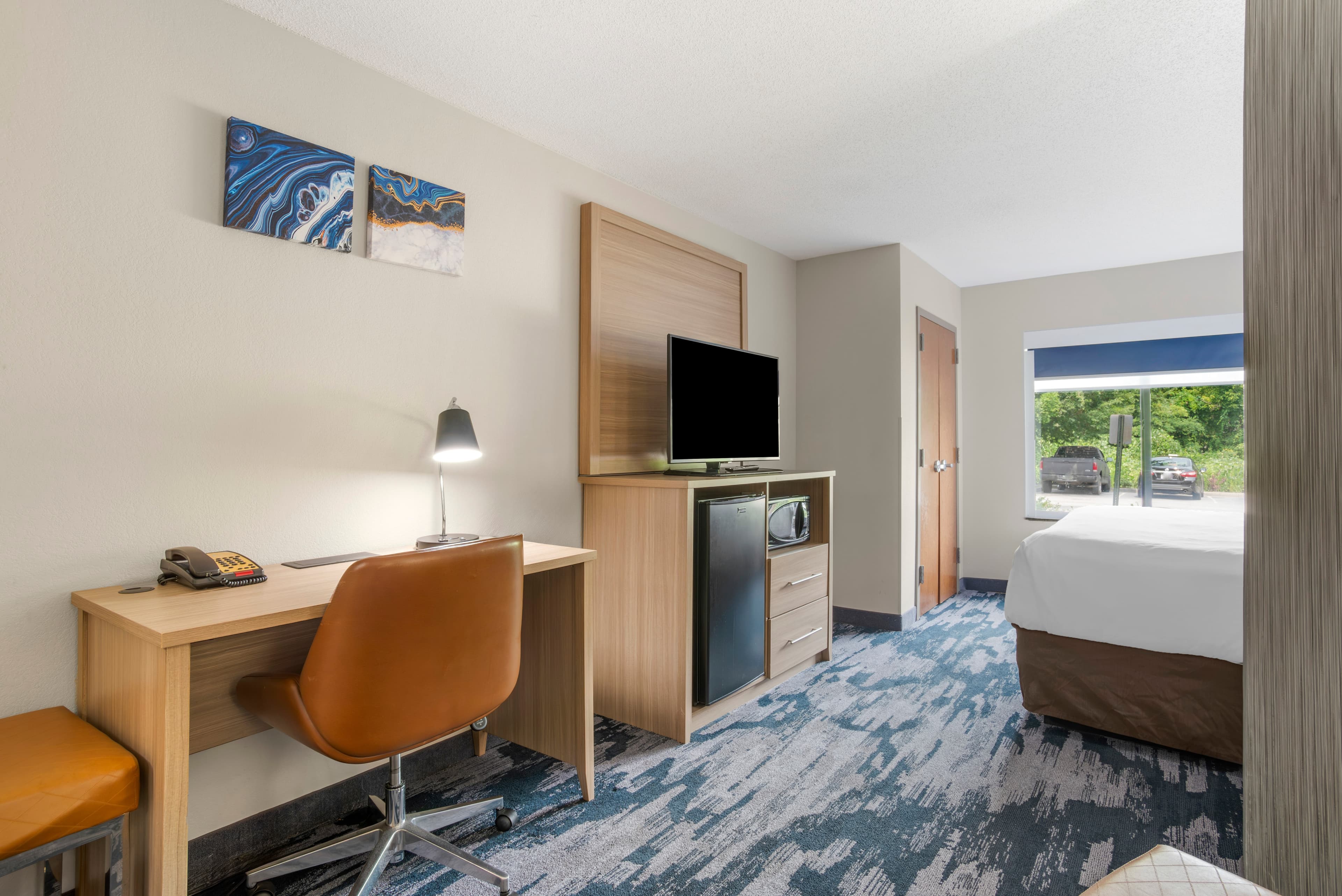 Comfort Suites At WestGate Mall — 8
