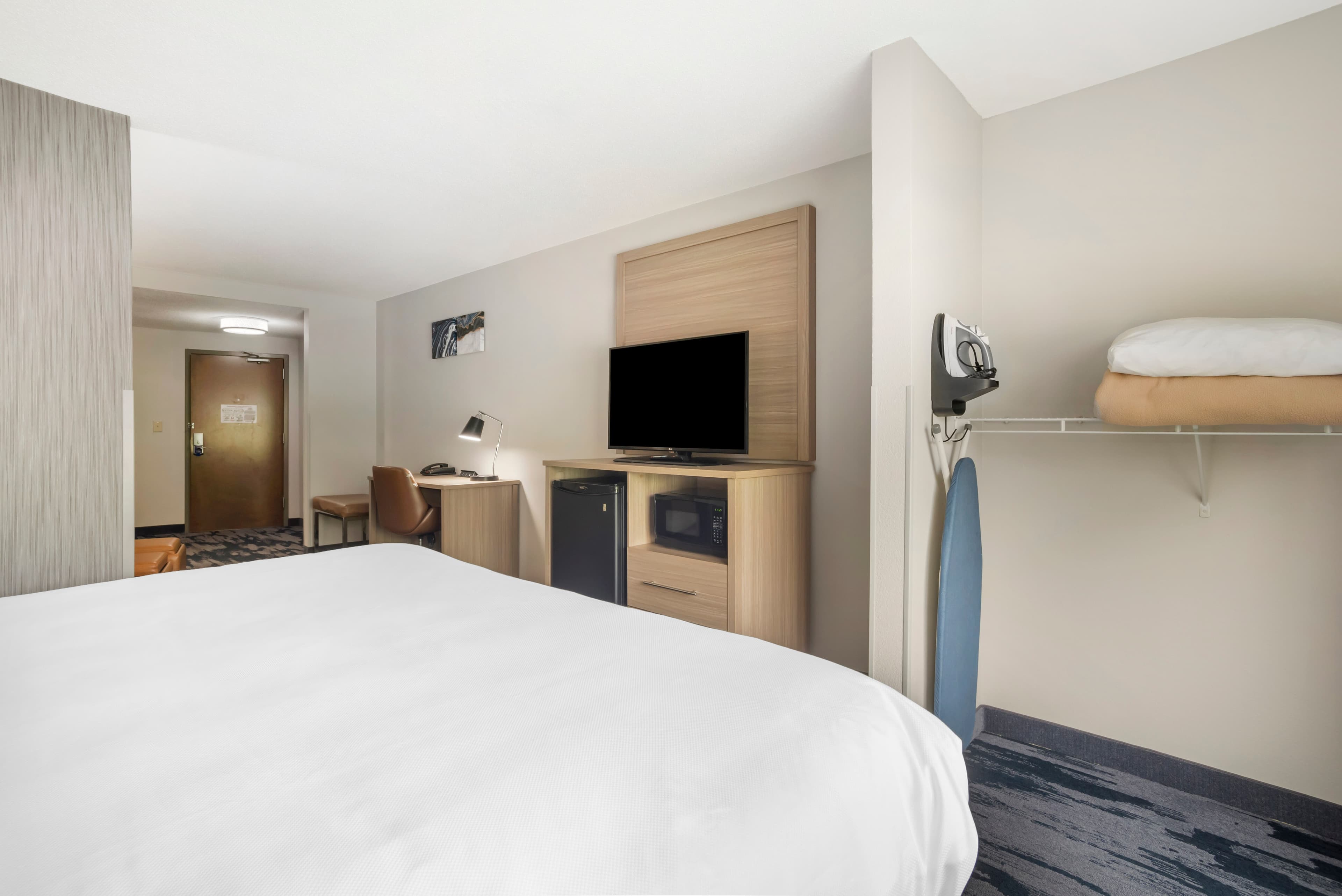 Comfort Suites At WestGate Mall — 11