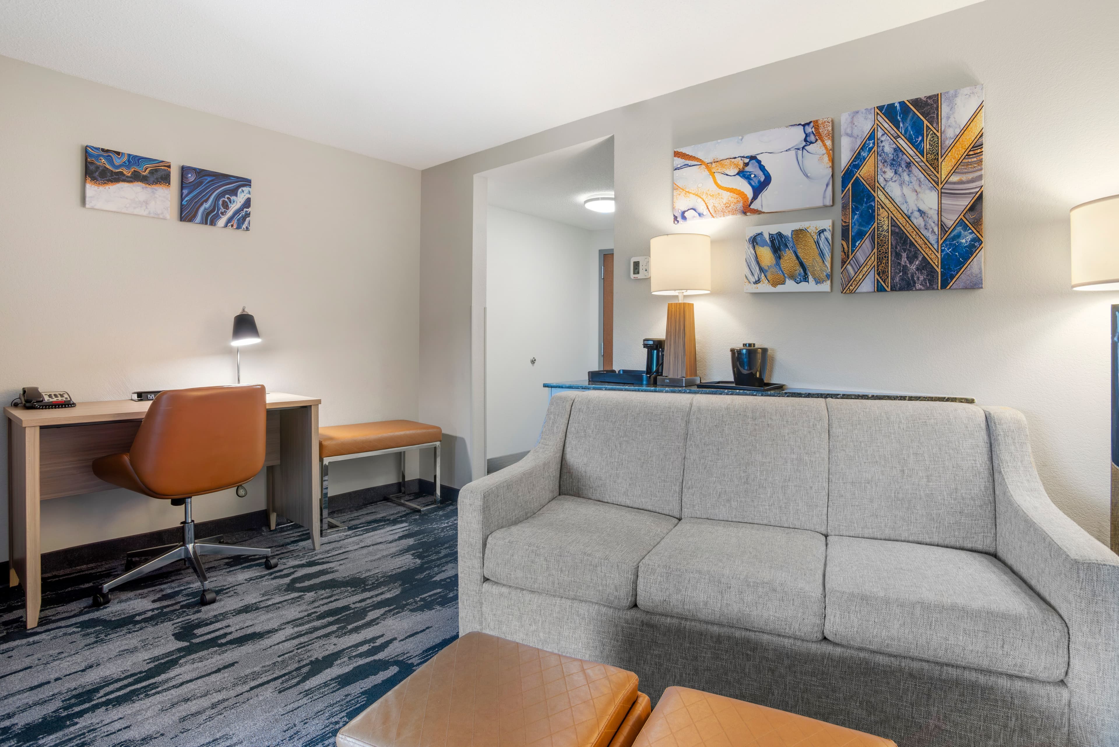 Comfort Suites At WestGate Mall — 28