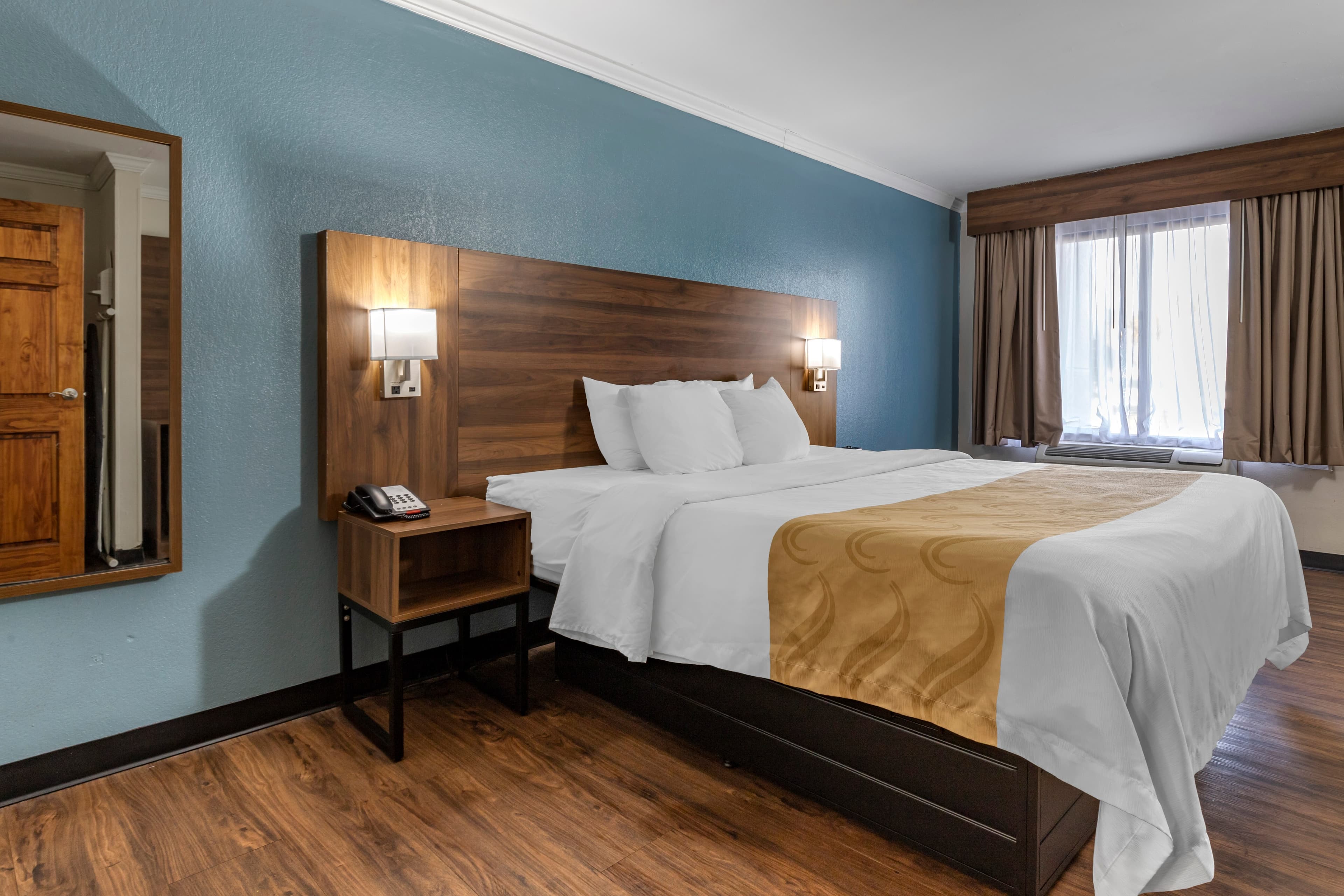 Quality Inn & Suites Ft. Jackson Maingate - Image 3