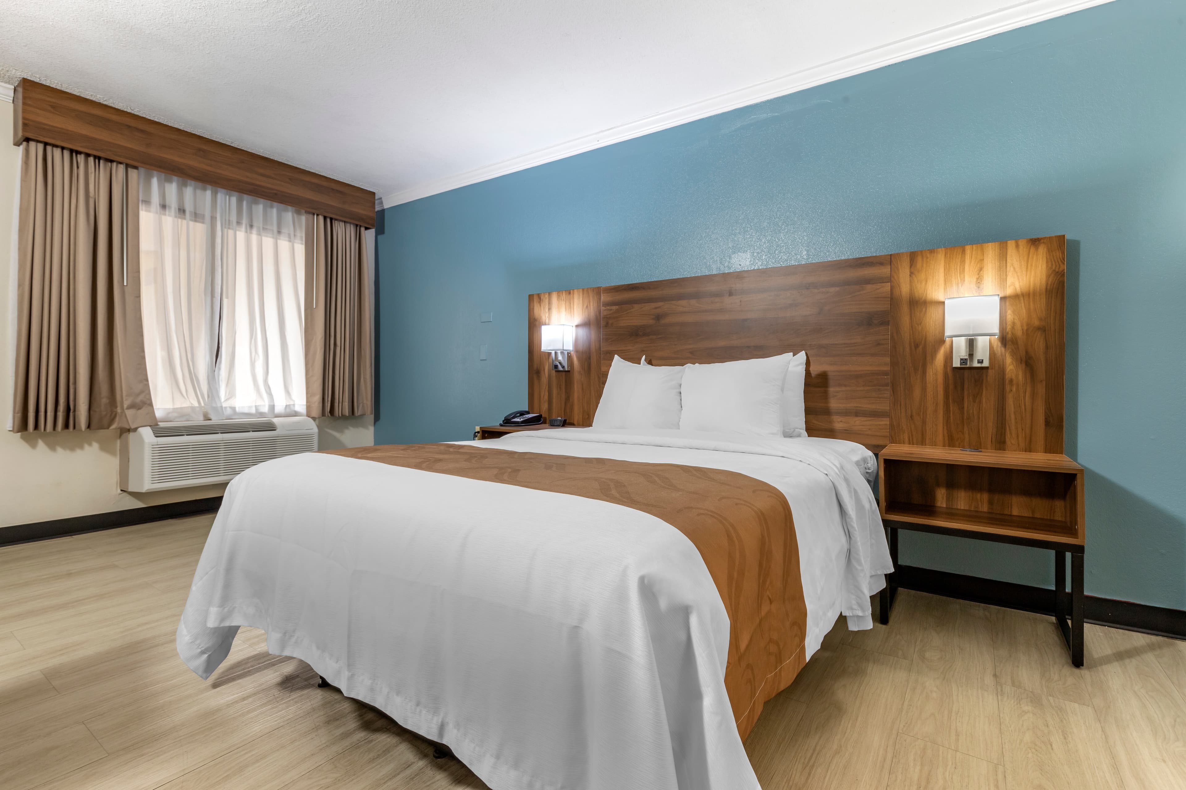 Quality Inn & Suites Ft. Jackson Maingate — 16