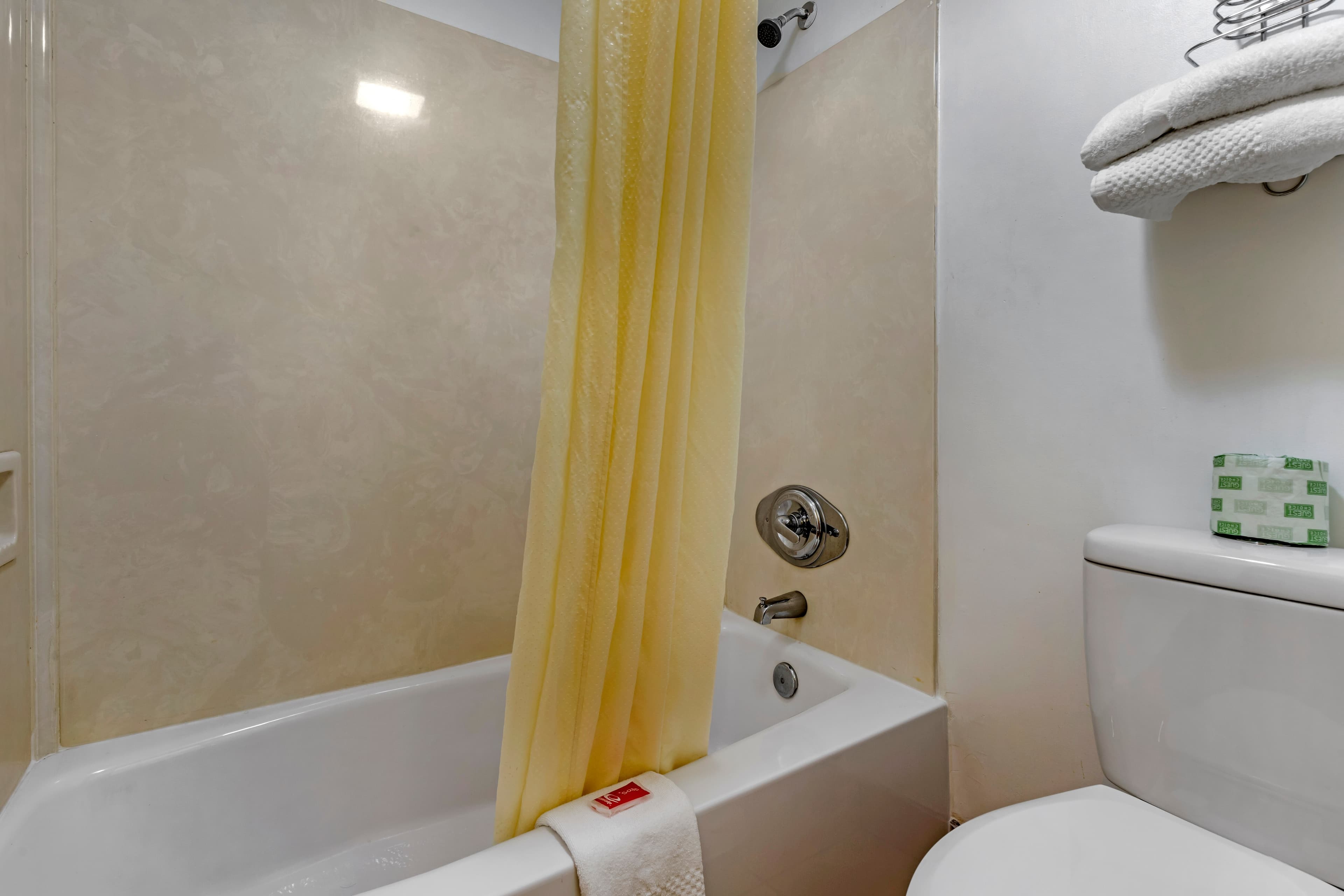Econo Lodge Inn & Suites Lugoff - Image 5