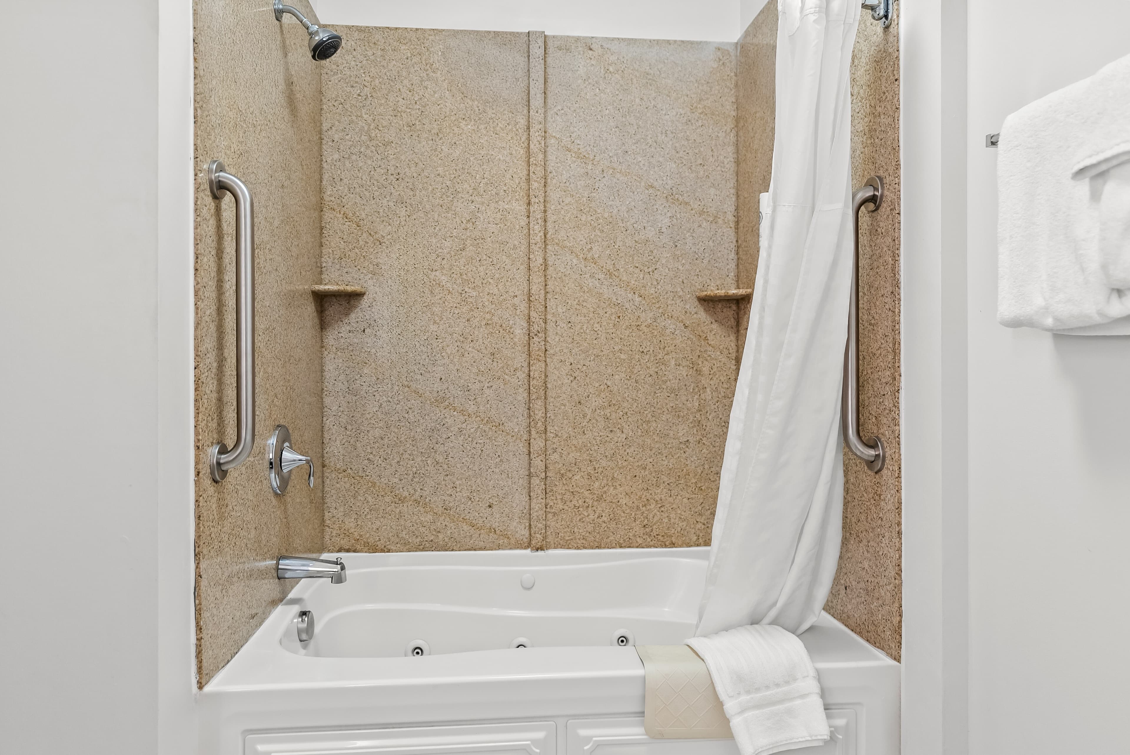 Comfort Suites Simpsonville - Greenville — 12