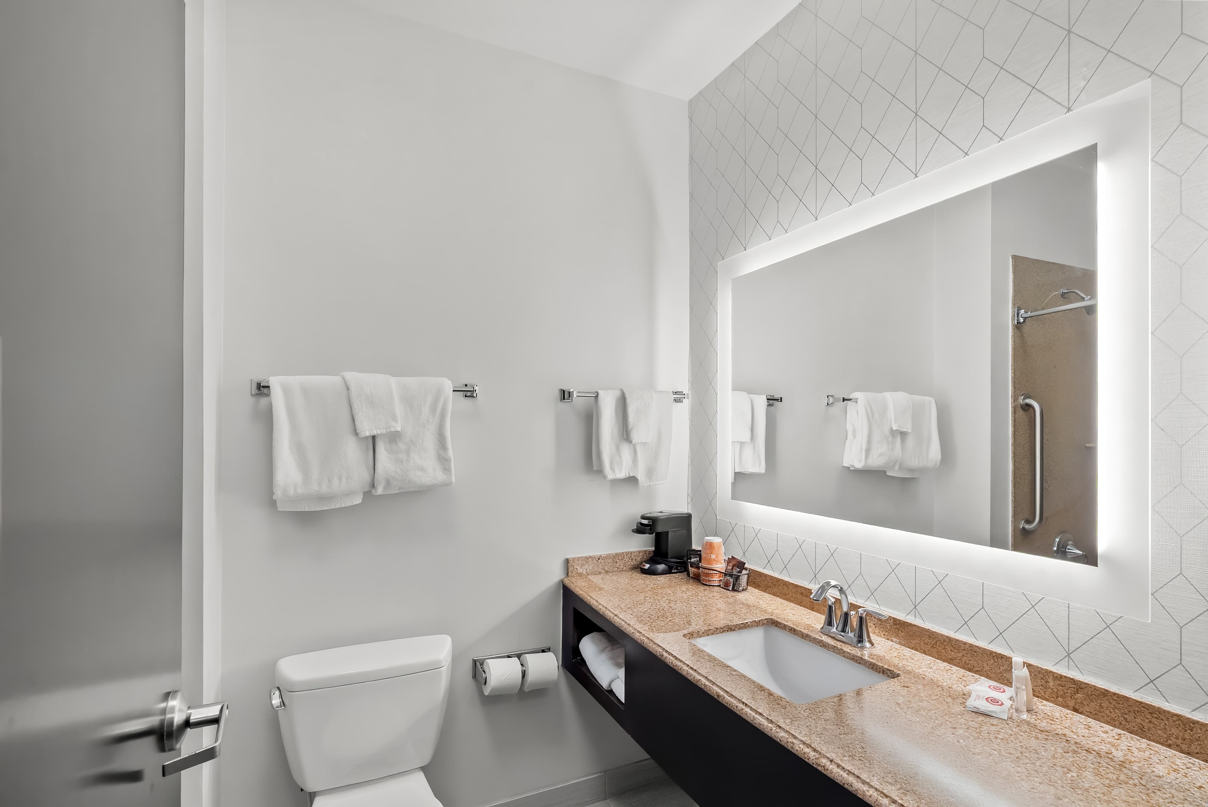 Comfort Suites Simpsonville - Greenville — 17