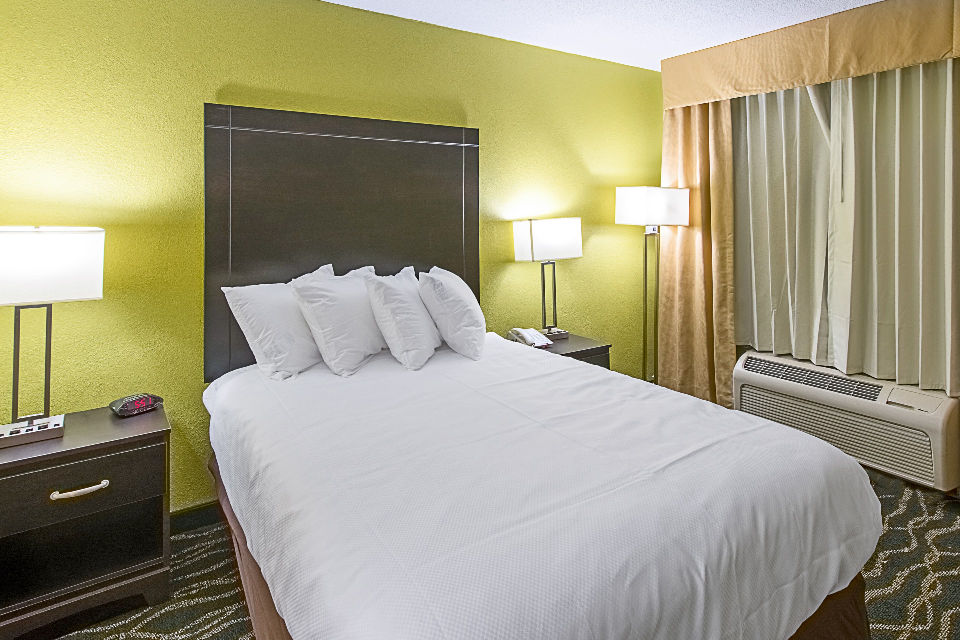 Clarion Inn Columbia Airport - Image 2