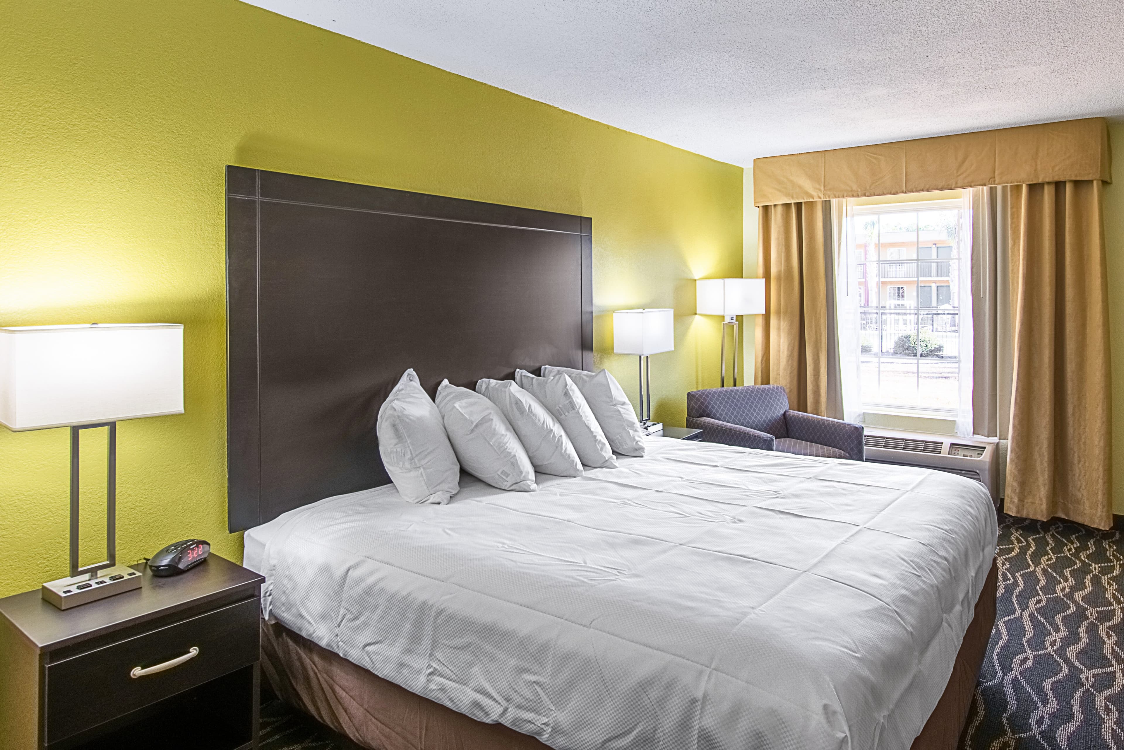 Clarion Inn Columbia Airport — 16