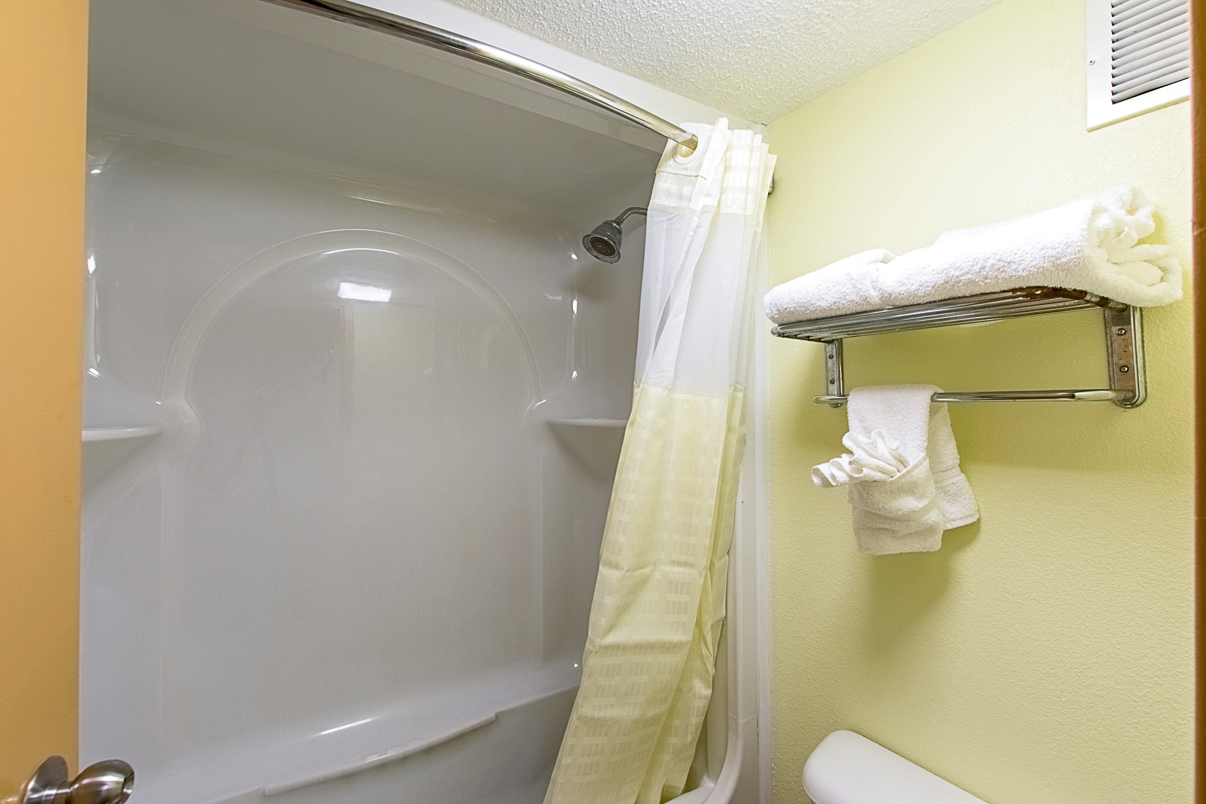 Clarion Inn Columbia Airport — 20