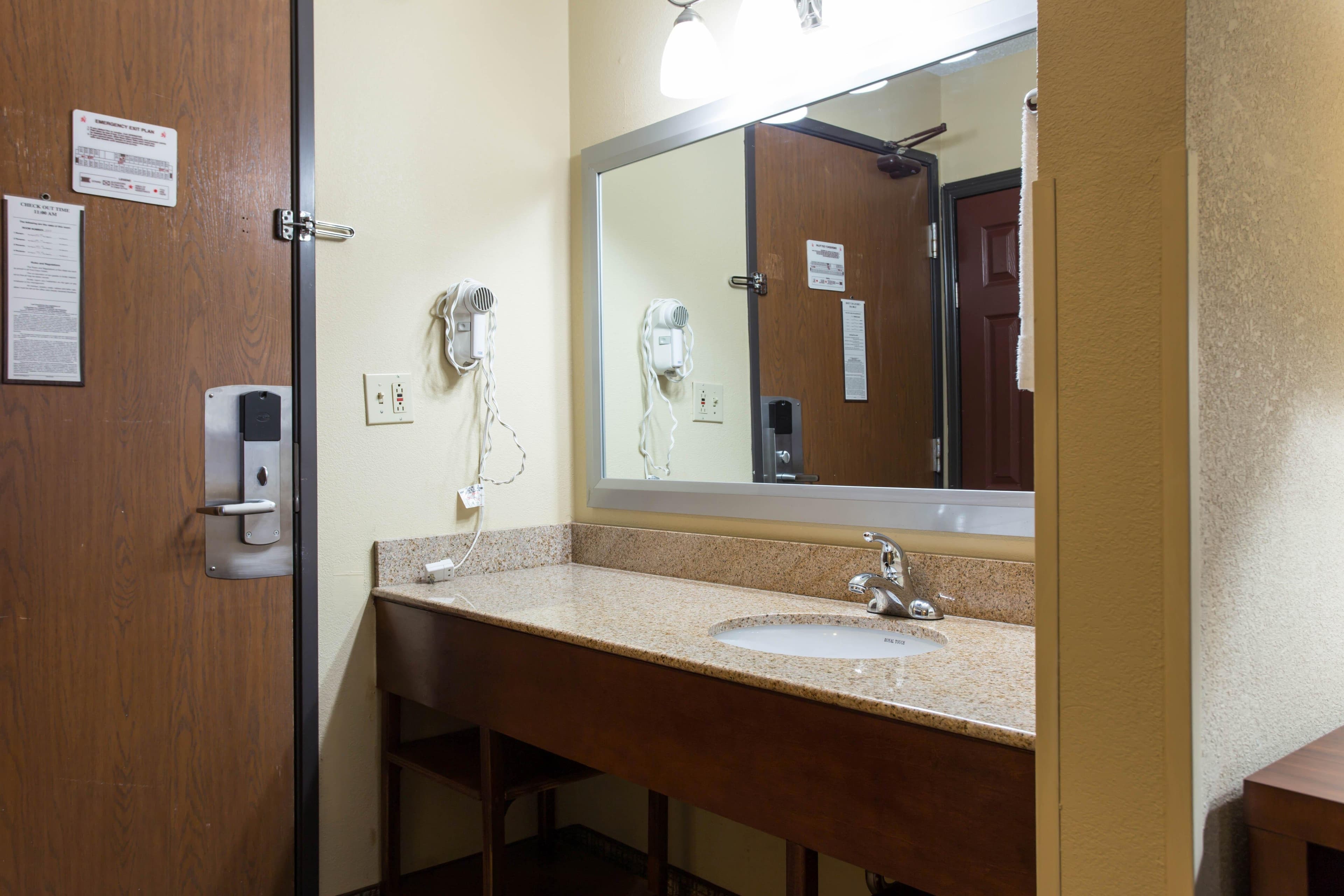 Comfort Inn Columbia West — 15
