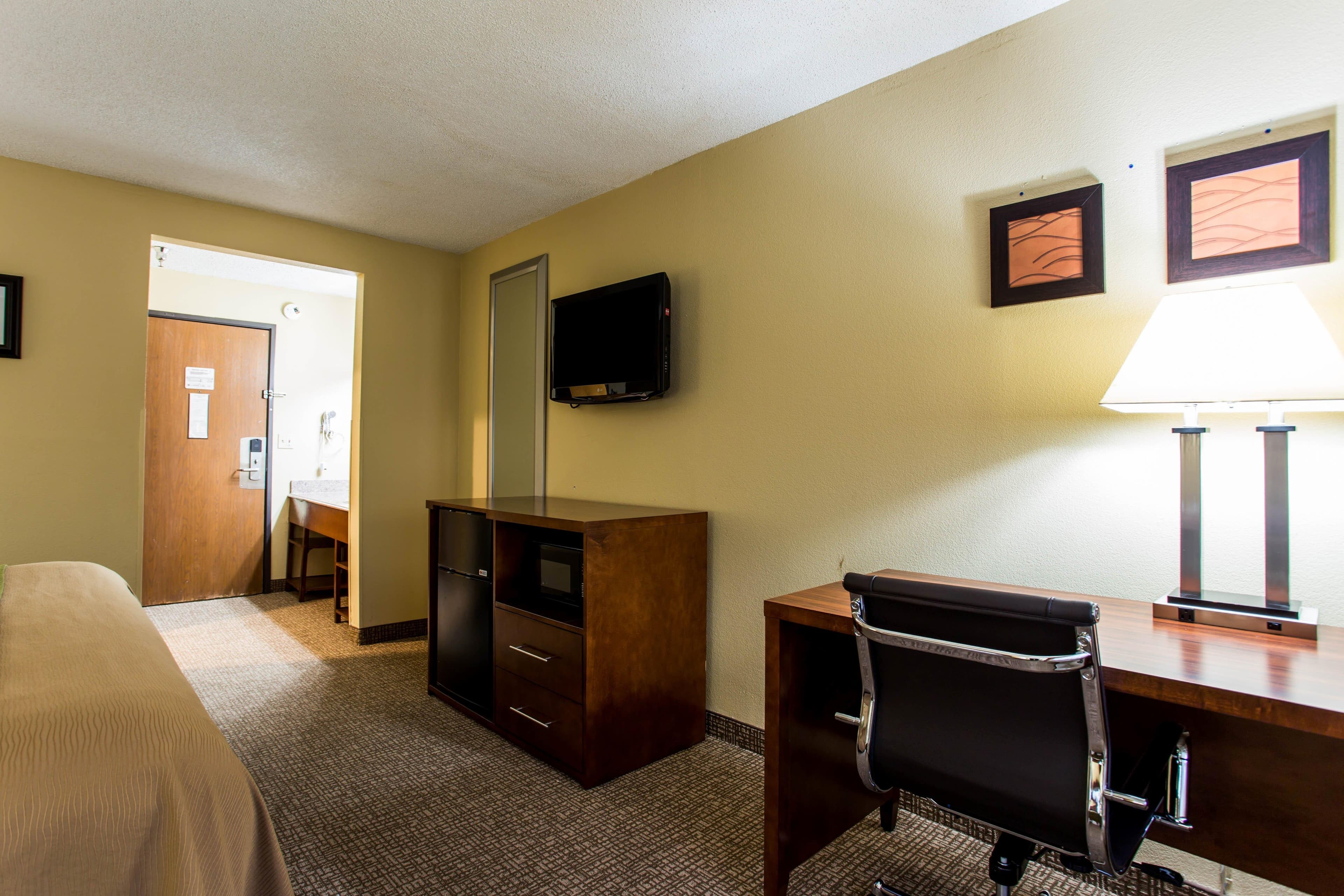 Comfort Inn Columbia West - Image 4