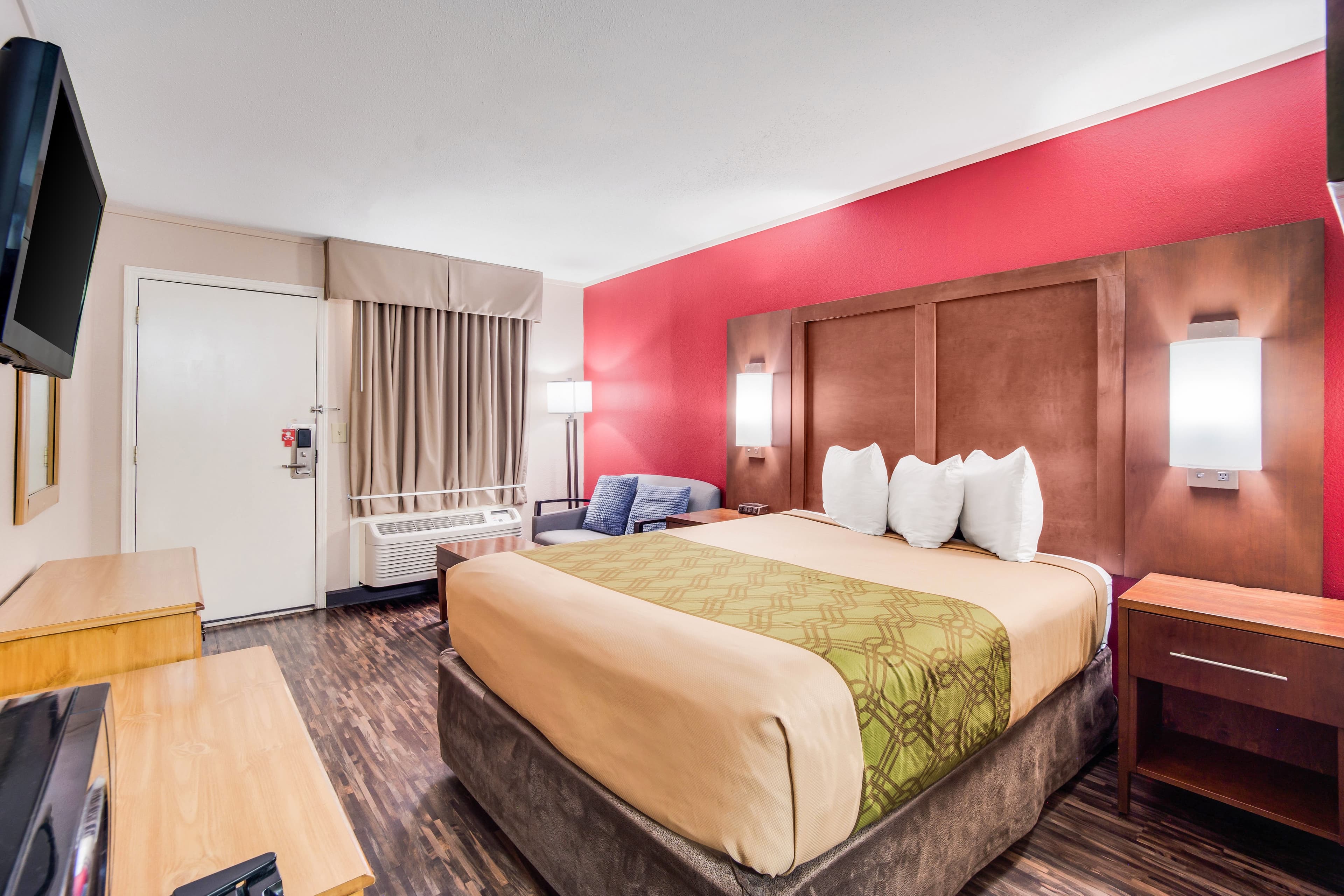 Econo Lodge Walterboro I-95 — 25