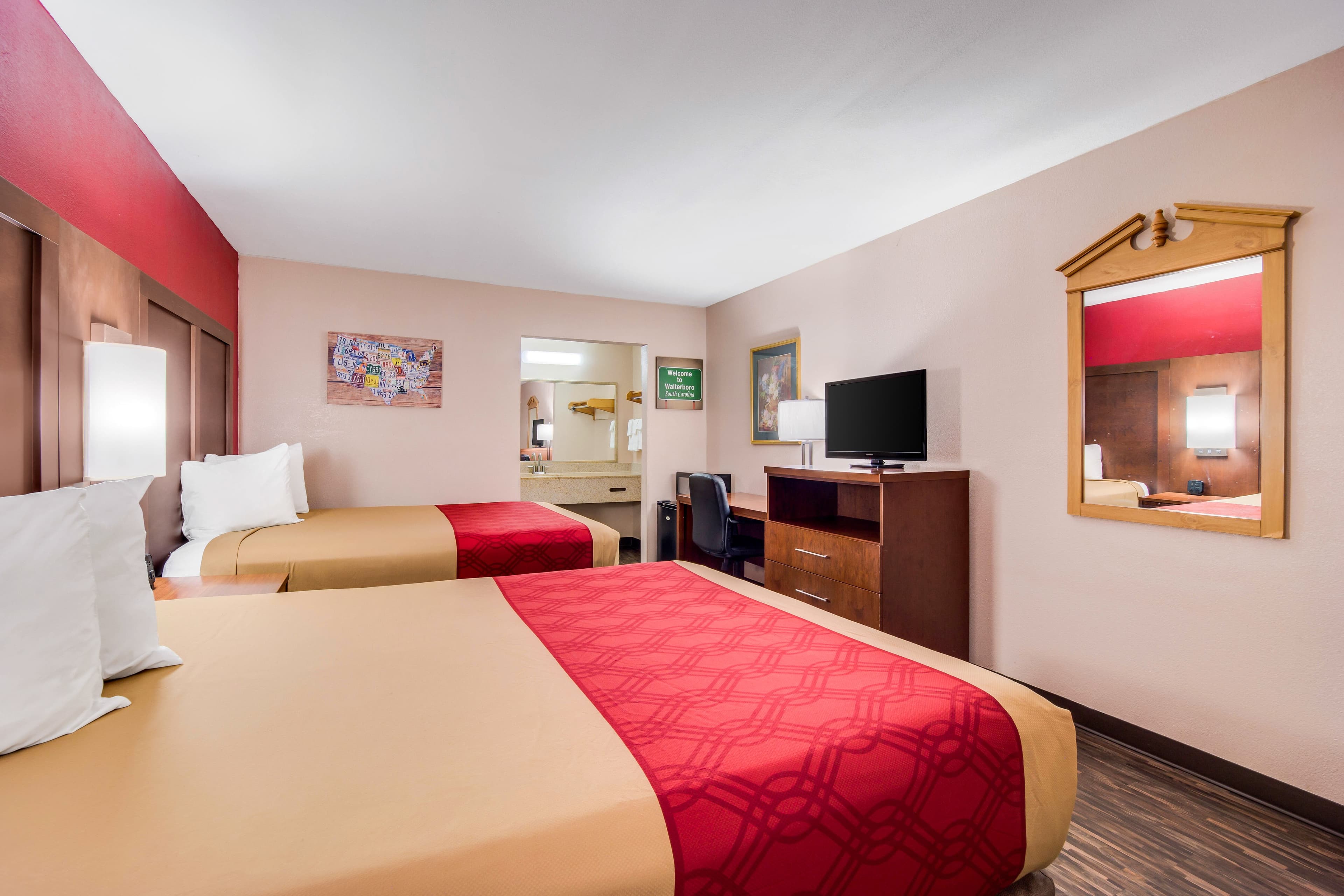 Econo Lodge Walterboro I-95 — 28