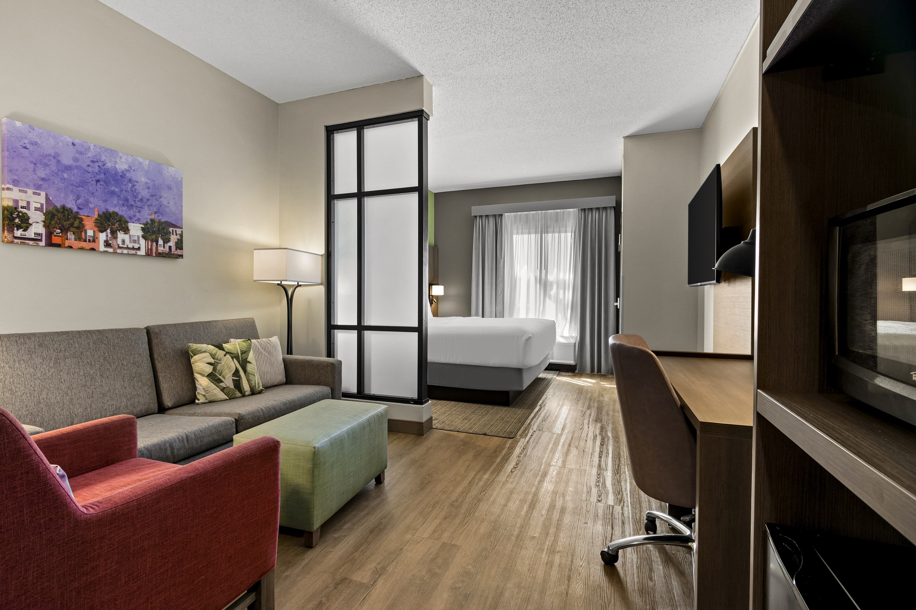 Comfort Suites Charleston West Ashley - Image 2
