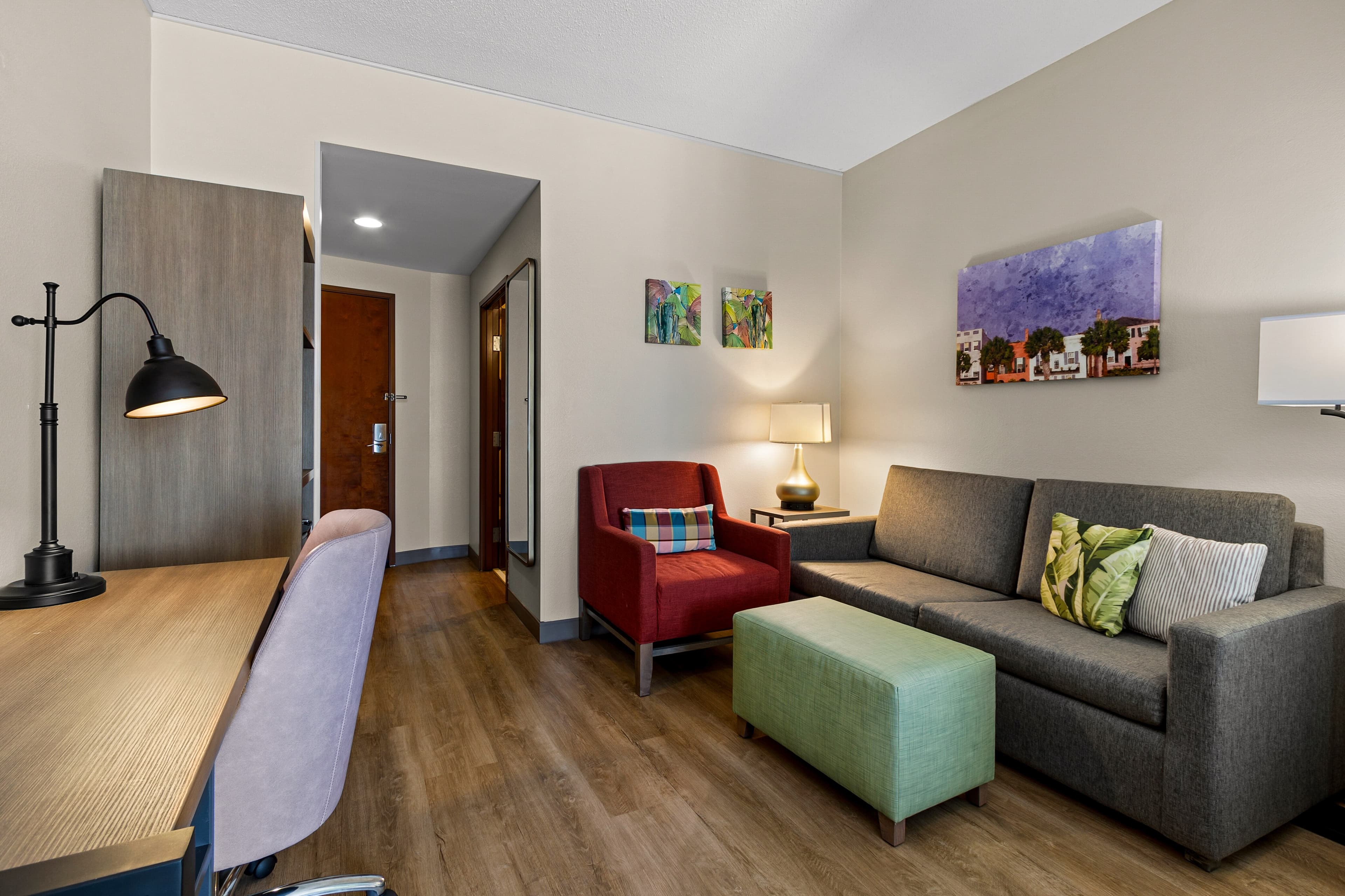 Comfort Suites Charleston West Ashley - Image 4