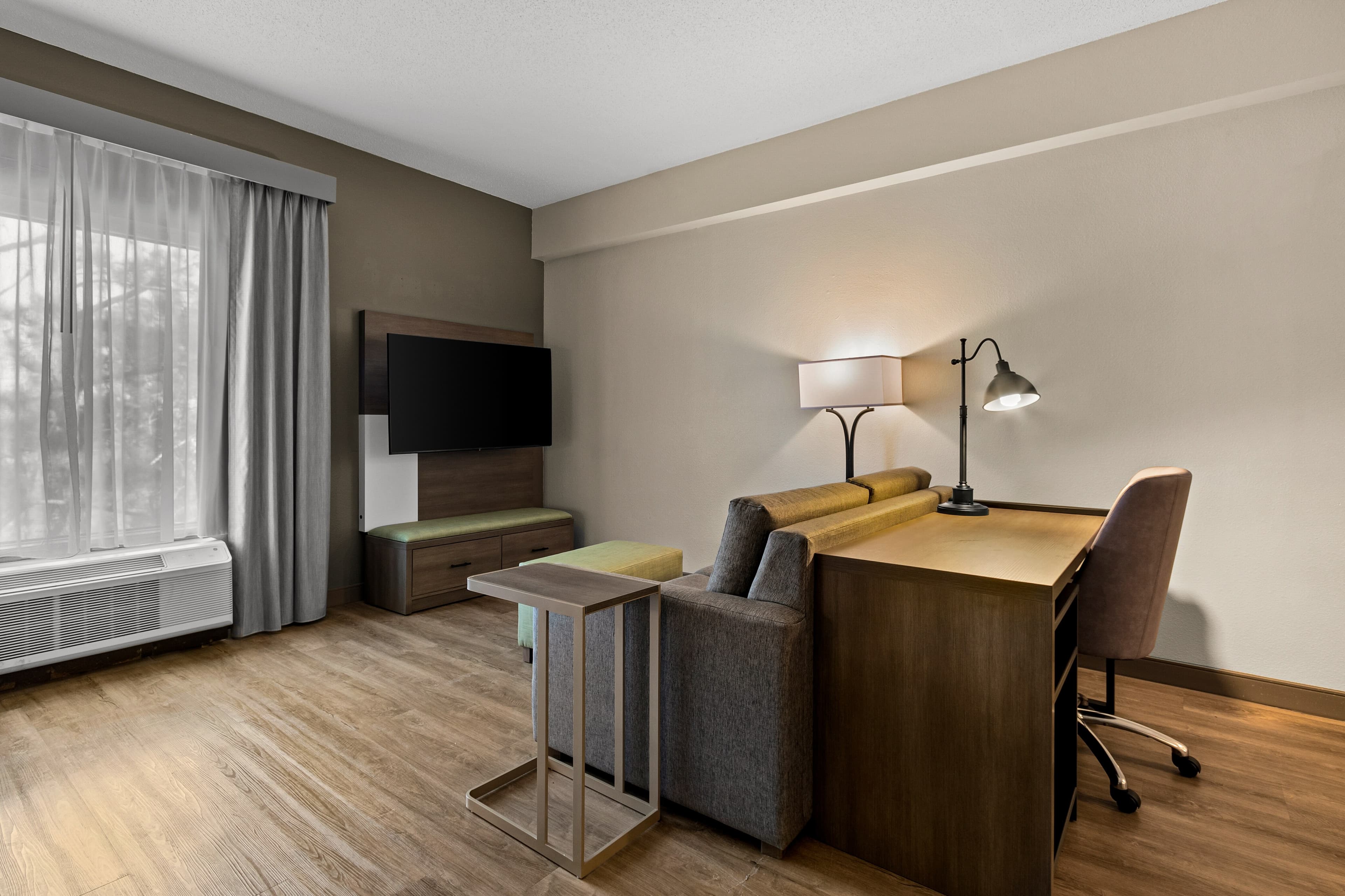 Comfort Suites Charleston West Ashley — 18