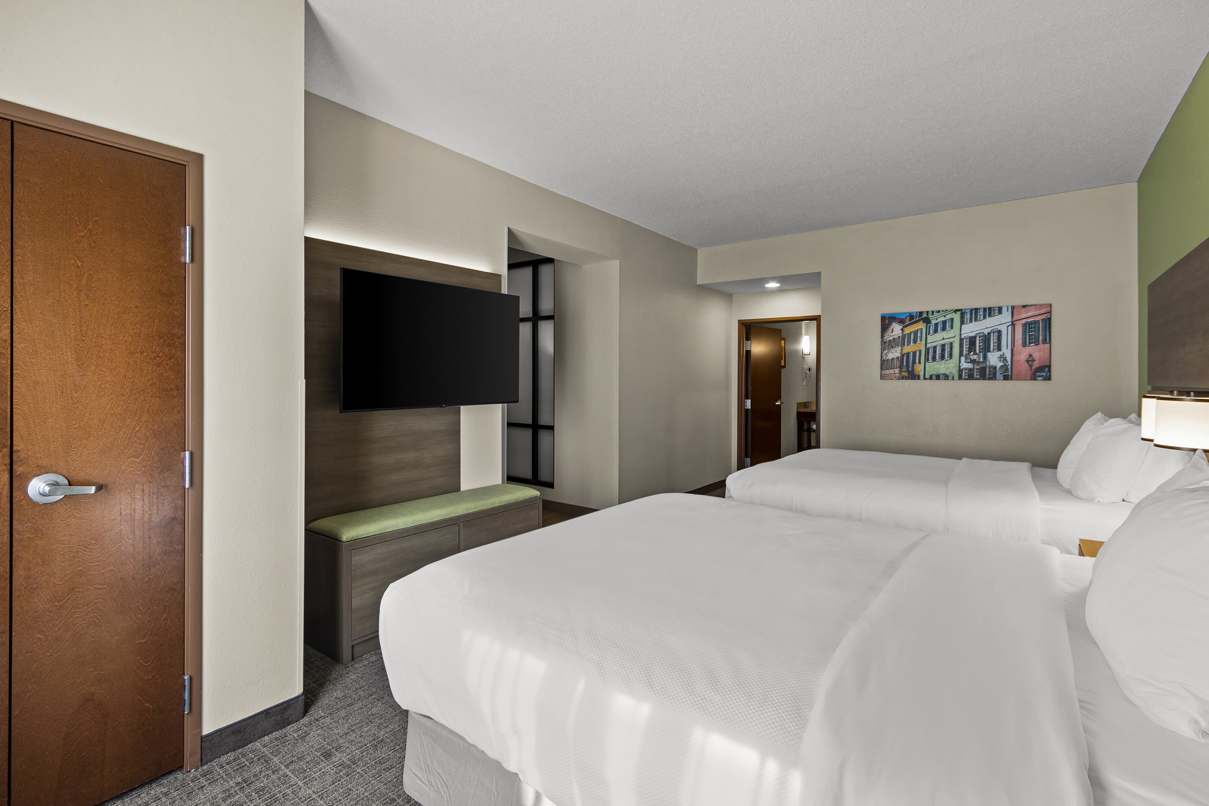 Comfort Suites Charleston West Ashley — 32