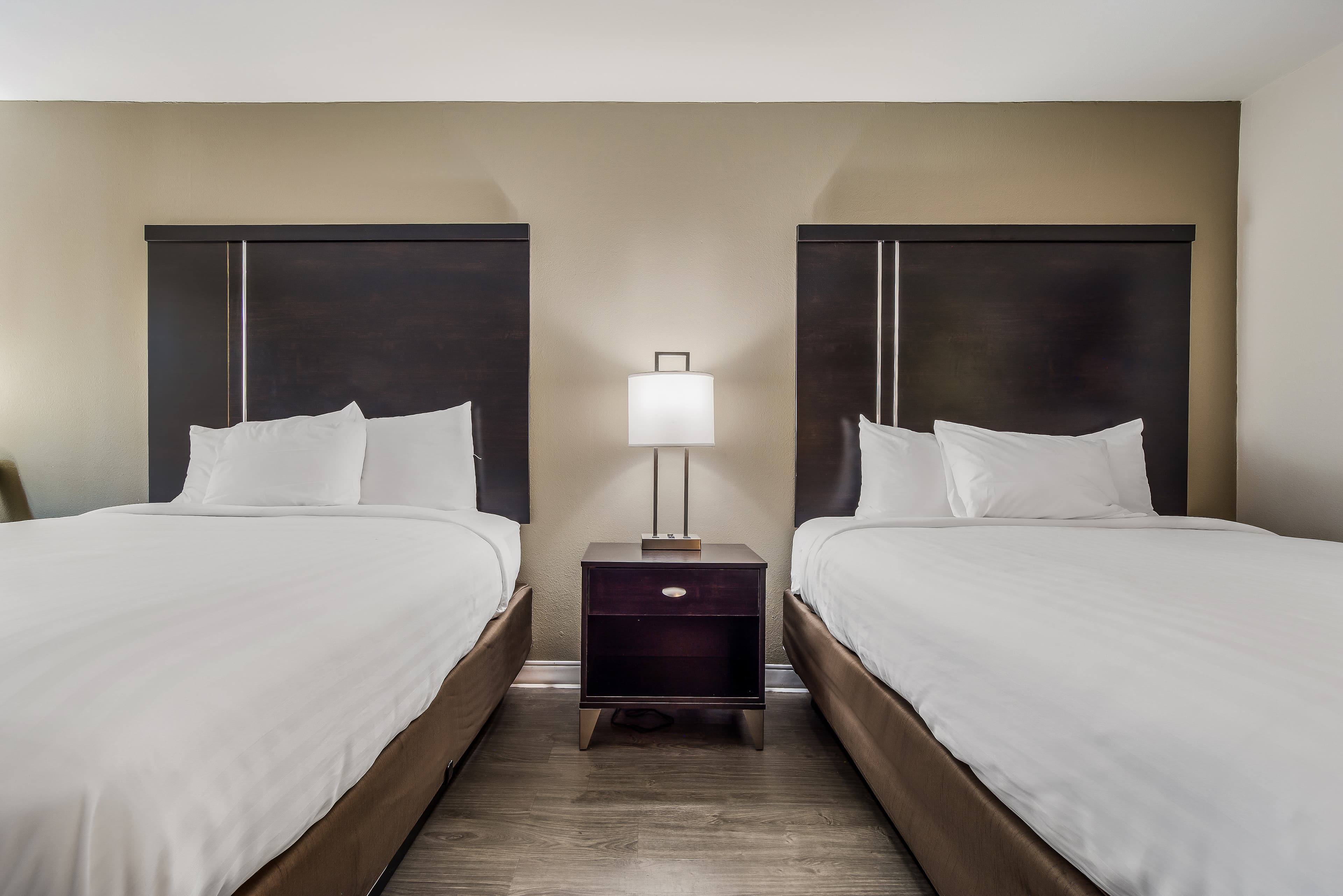 Clarion Inn & Suites Florence - Darlington — 13