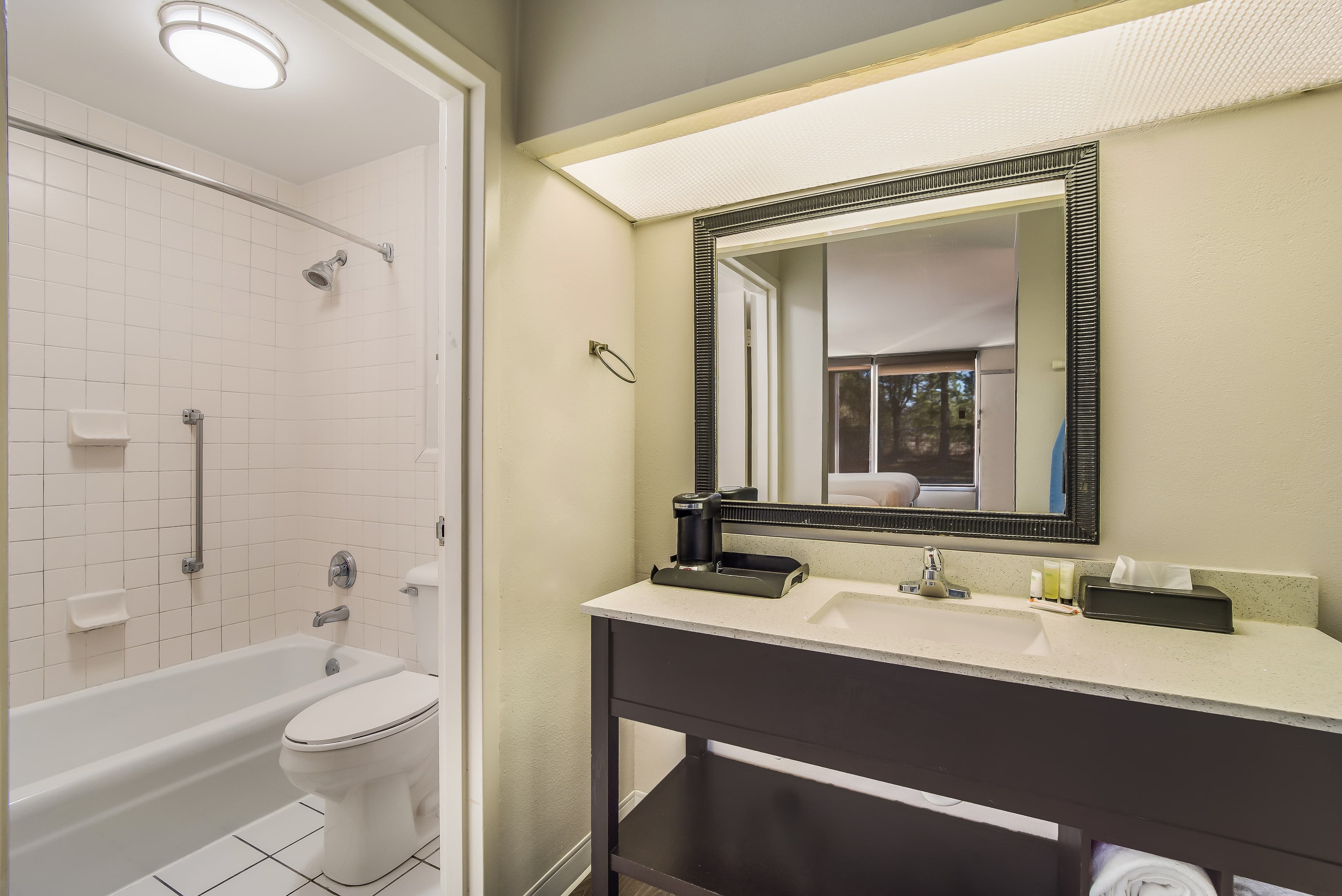Clarion Inn & Suites Florence - Darlington — 23
