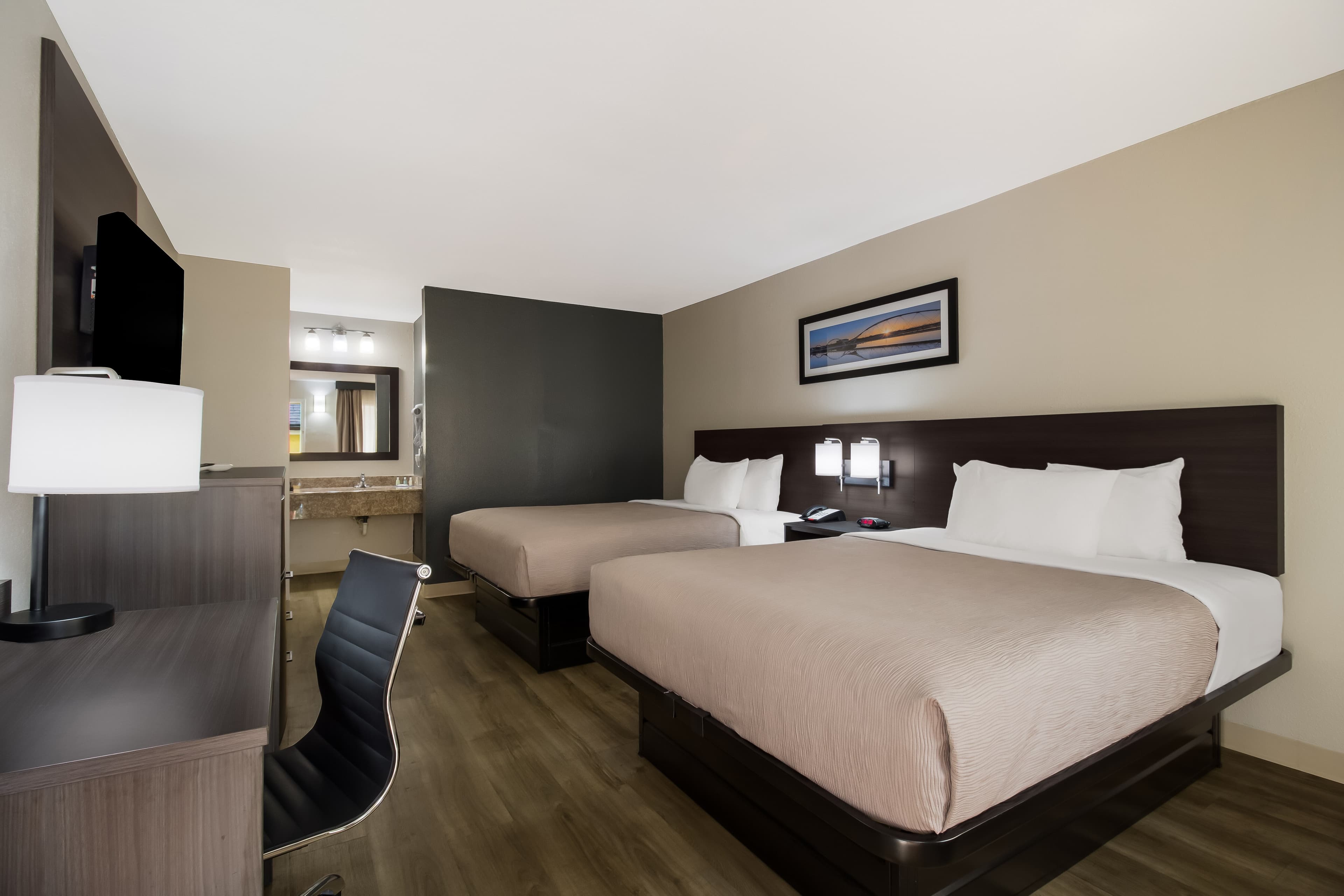 Quality Inn Coliseum - Image 3