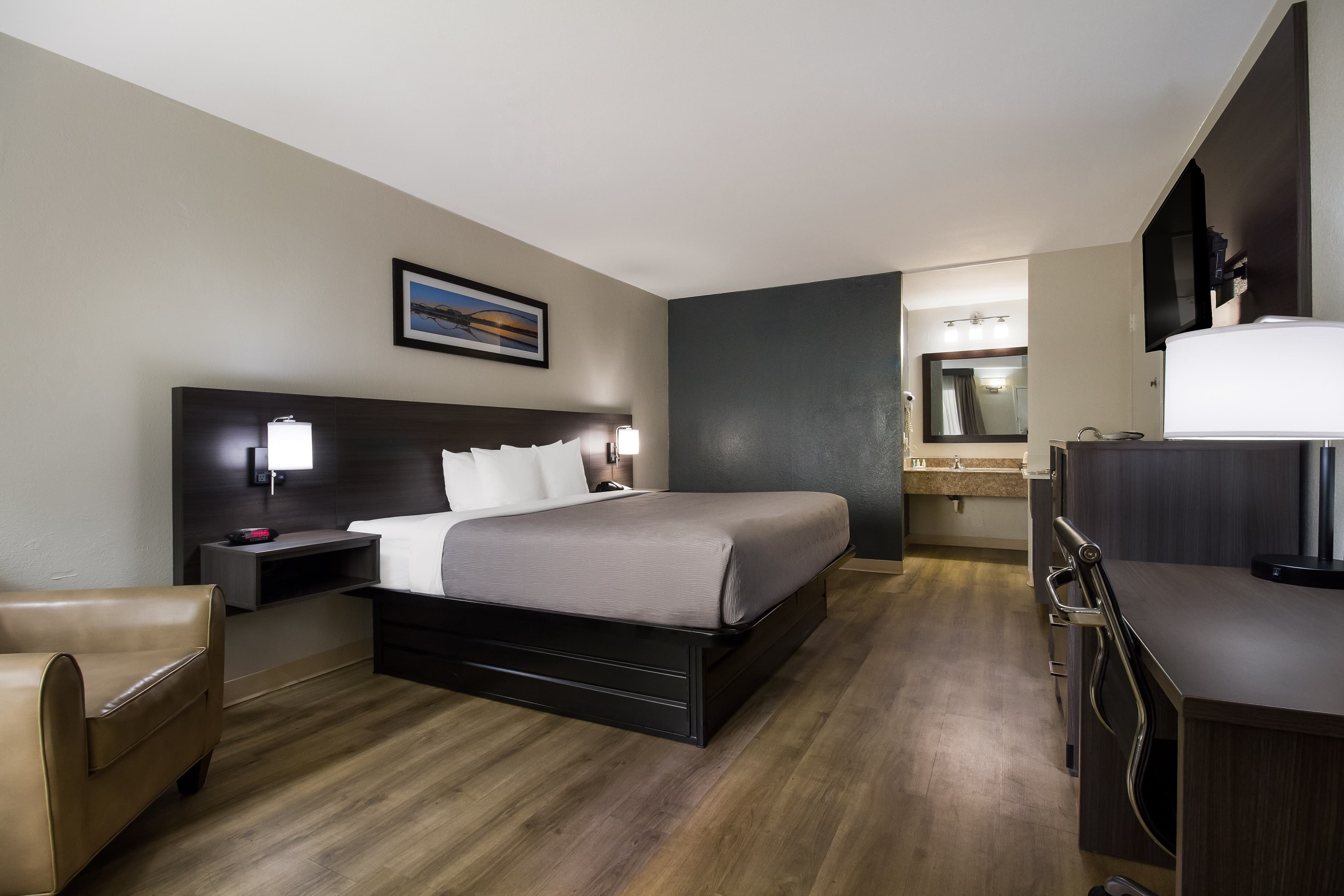 Quality Inn Coliseum — 11