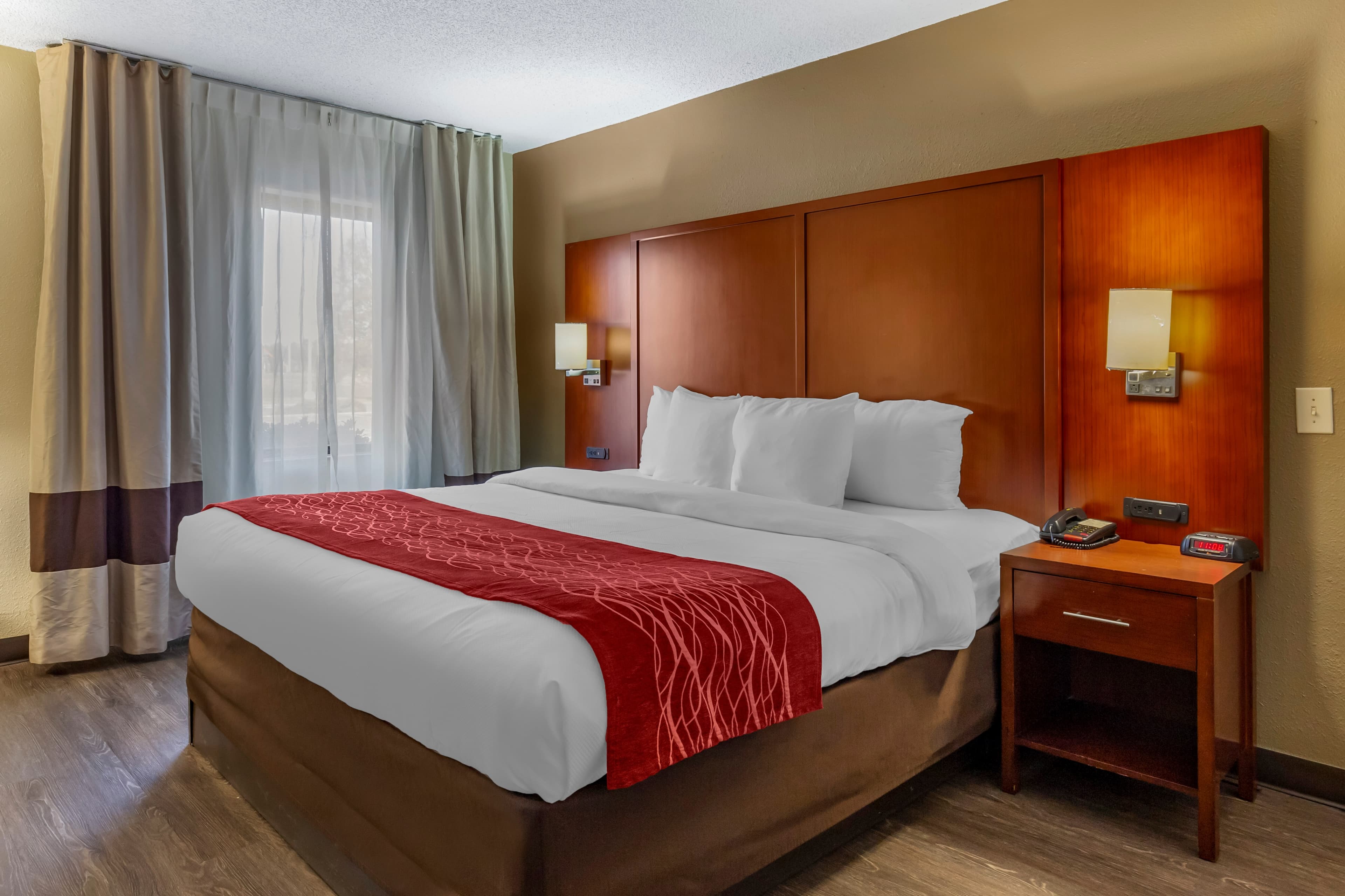 Comfort Inn Fort Mill Amusement Park at Carowinds Blvd - Image 2