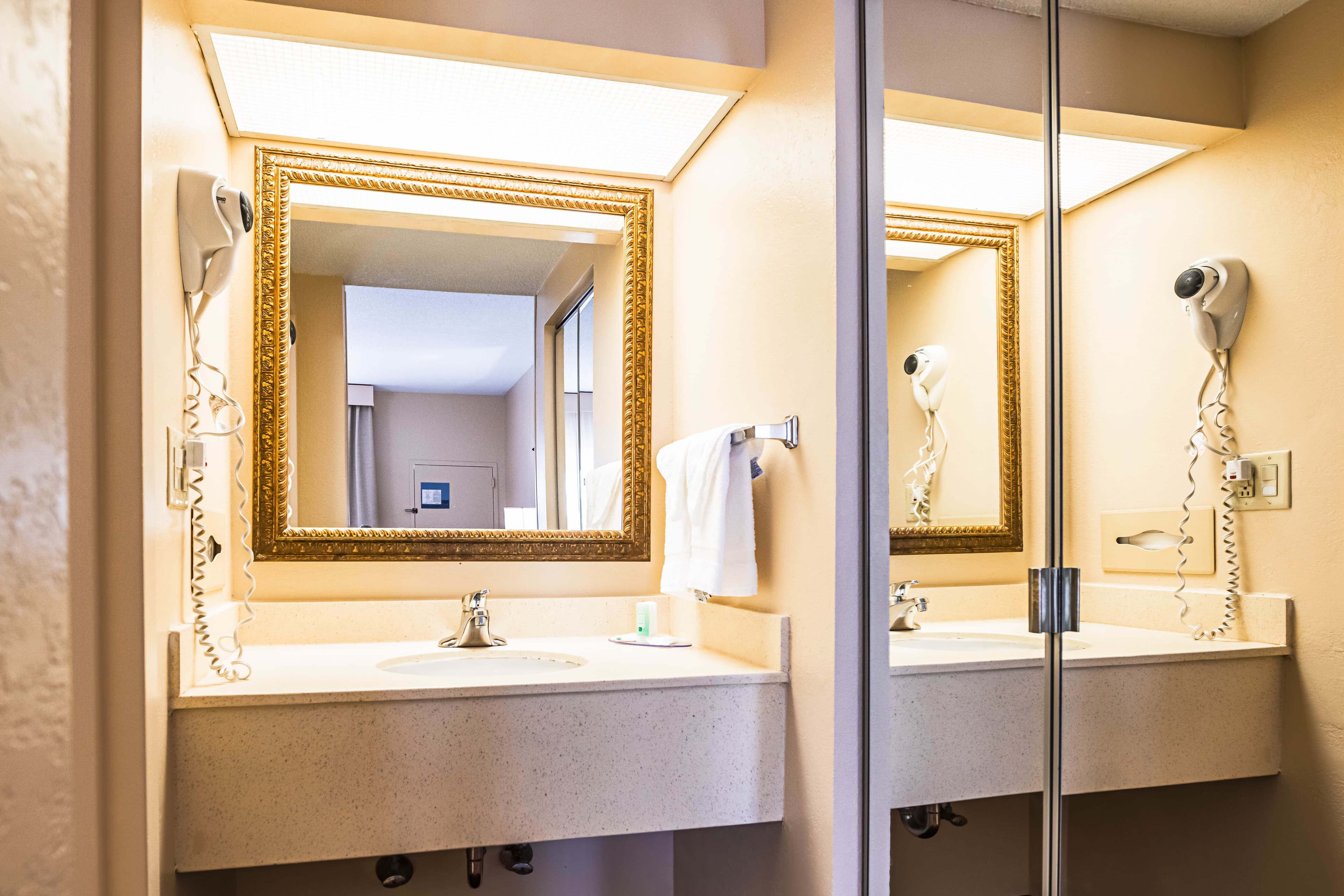 Quality Inn Dillon - Image 5