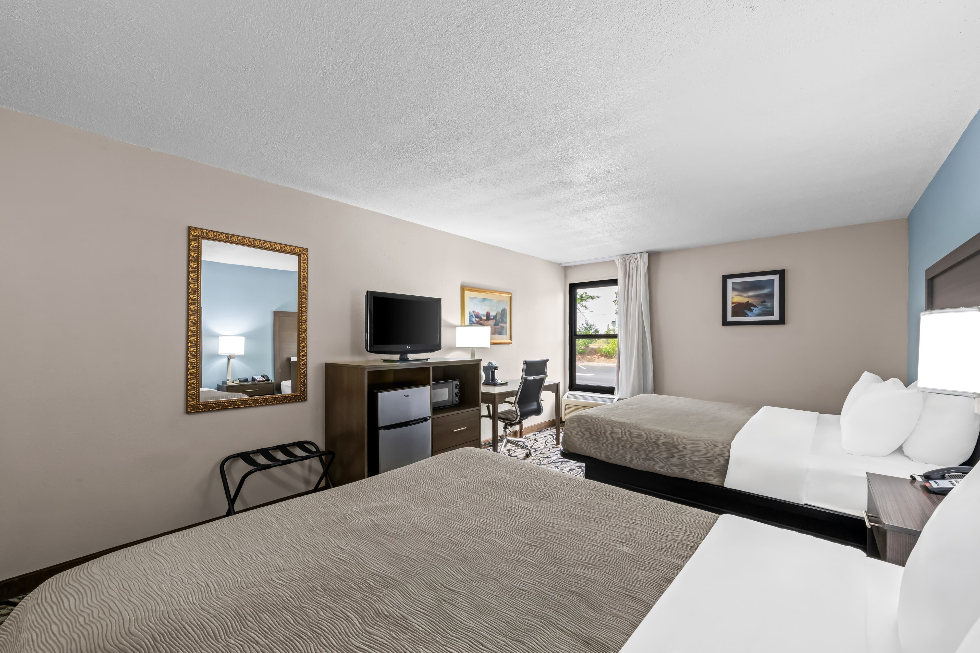Quality Inn Fort Mill near Carowinds Blvd. — 10