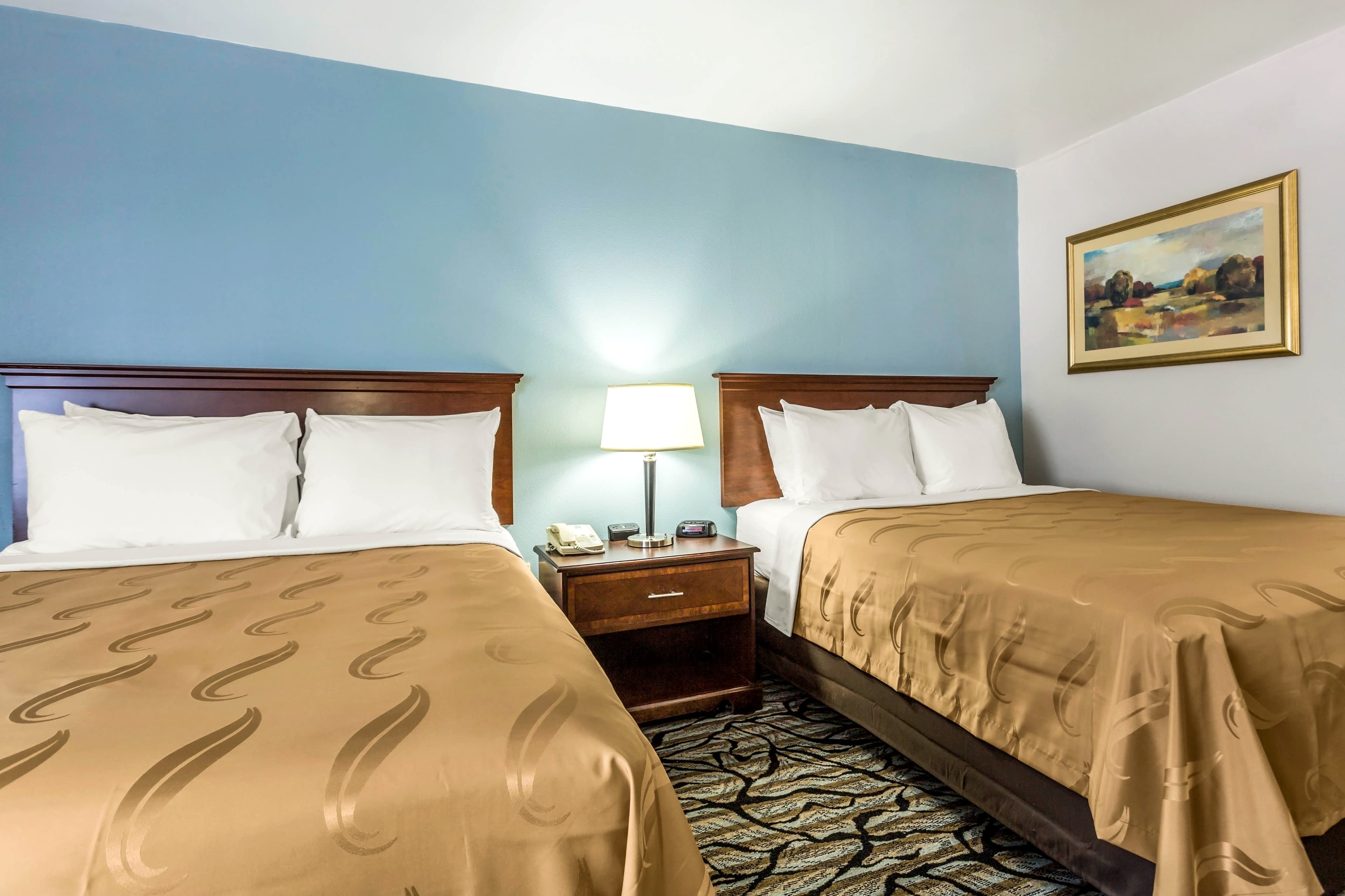Quality Inn Fort Mill near Carowinds Blvd. - Image 4