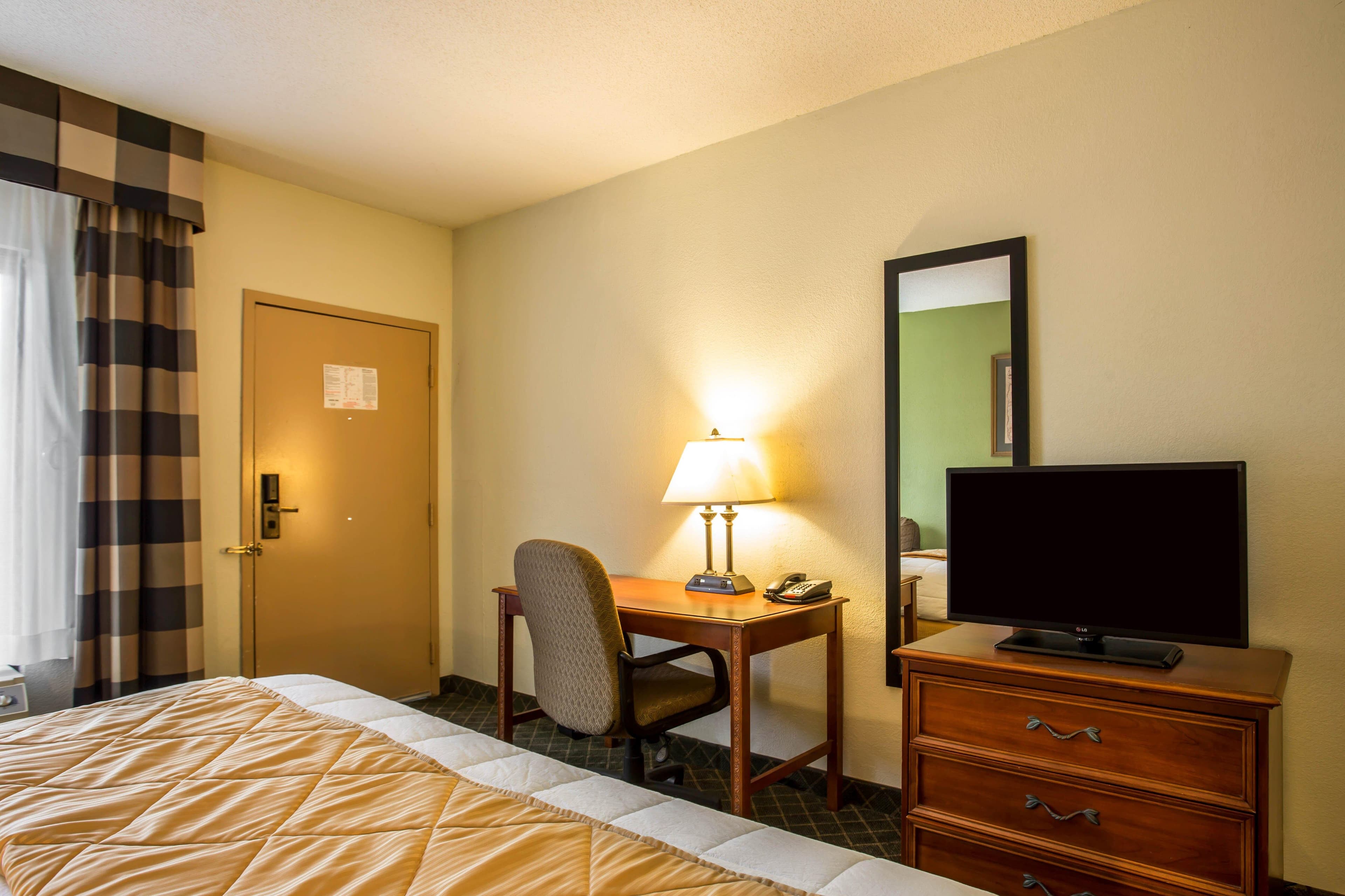 Clarion Inn & Suites Aiken South - Image 3