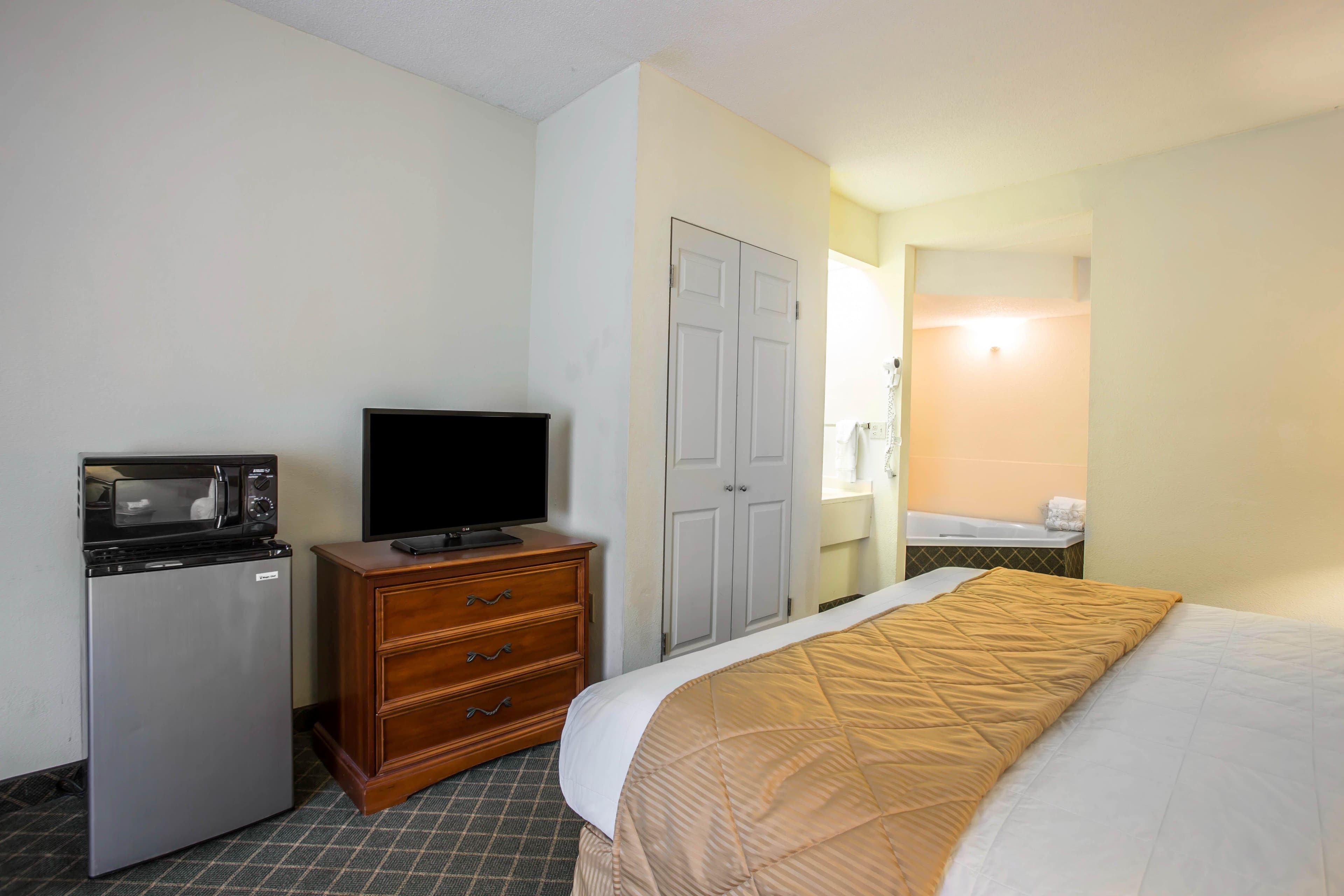 Clarion Inn & Suites Aiken South — 26